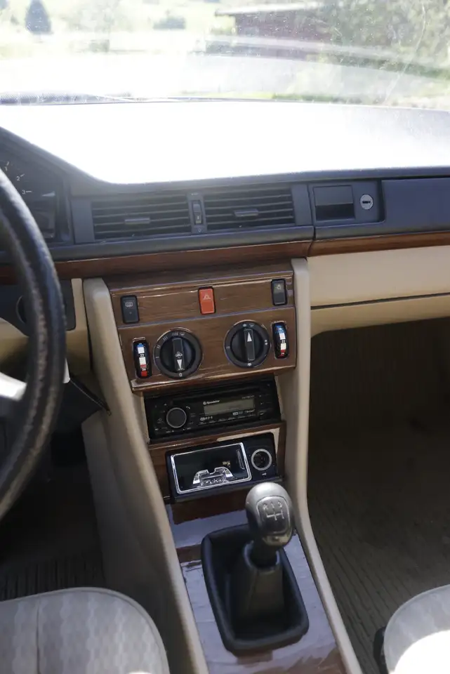 Mercedes-Benz 190 D, foto 9