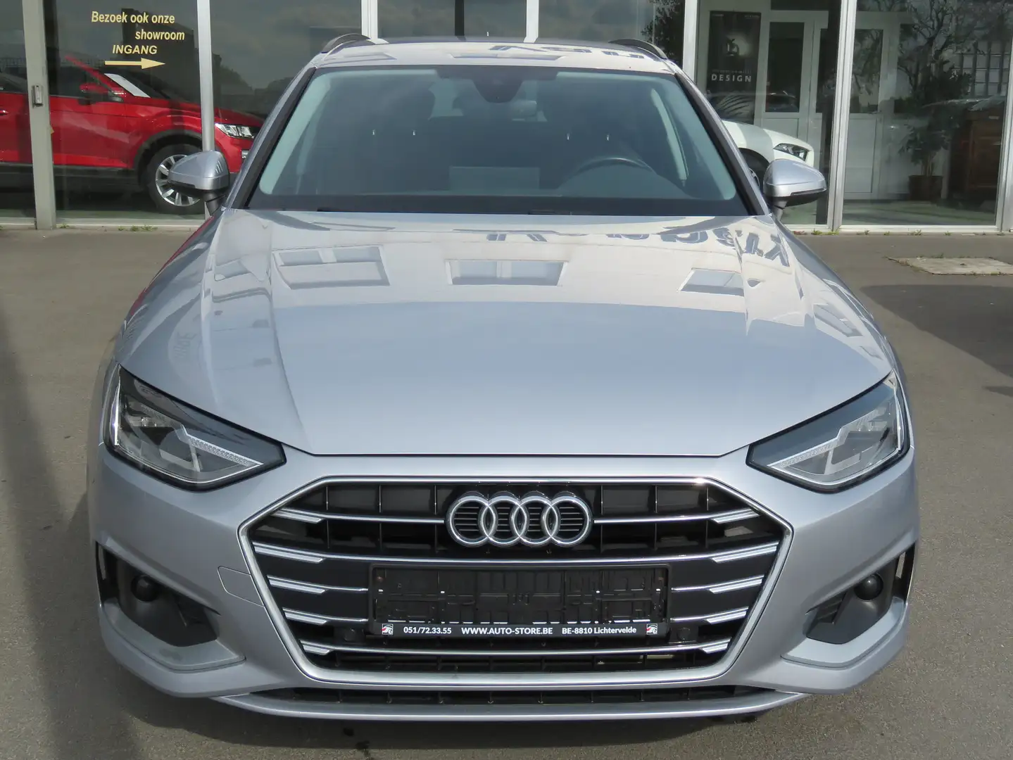 Audi A4 35 TFSI Design S tronic - Navi - New Model - PDC Plateado - 2