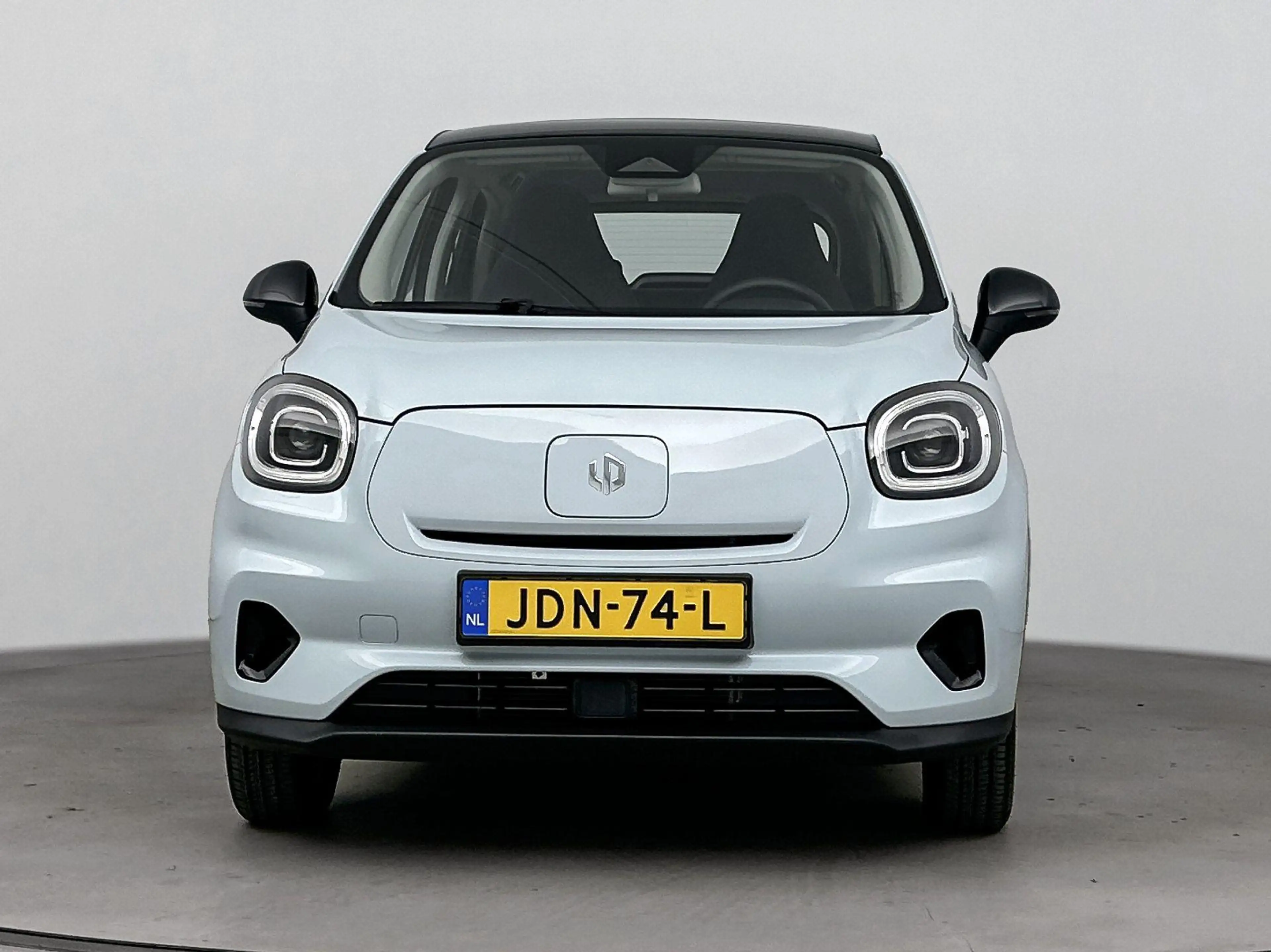 Leapmotor T03 Design 37.3 kWh | Navigatie | Camera | Adaptieve C — photo 9