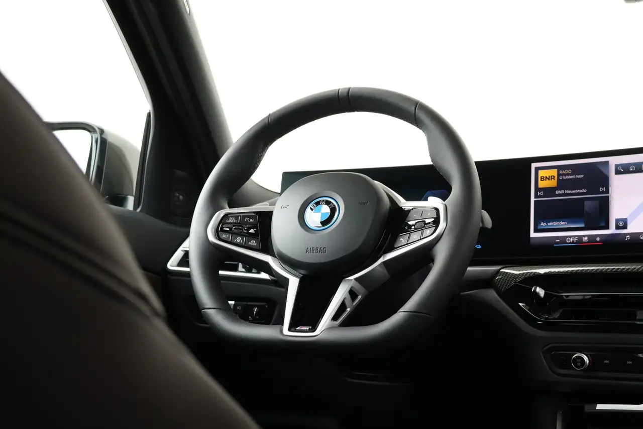 BMW 3 Series 2026 — фото 13