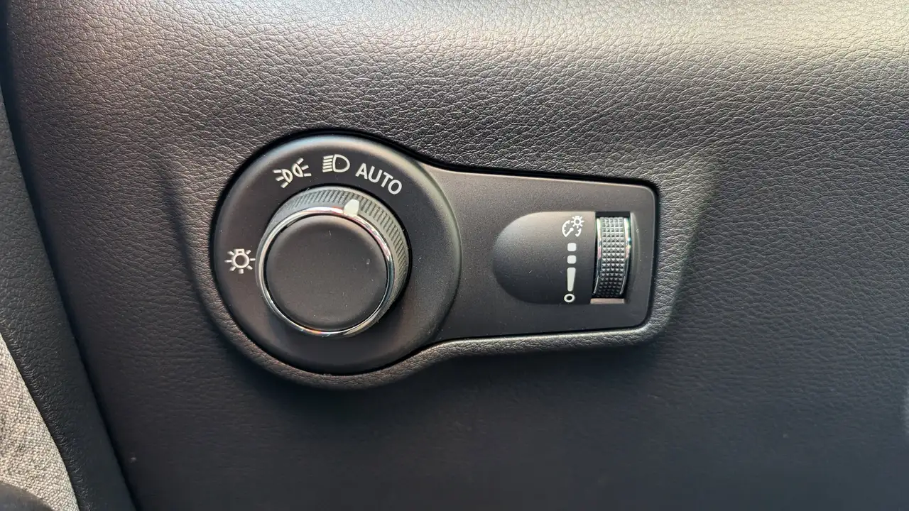 Jeep Compass photo Jeep Compass