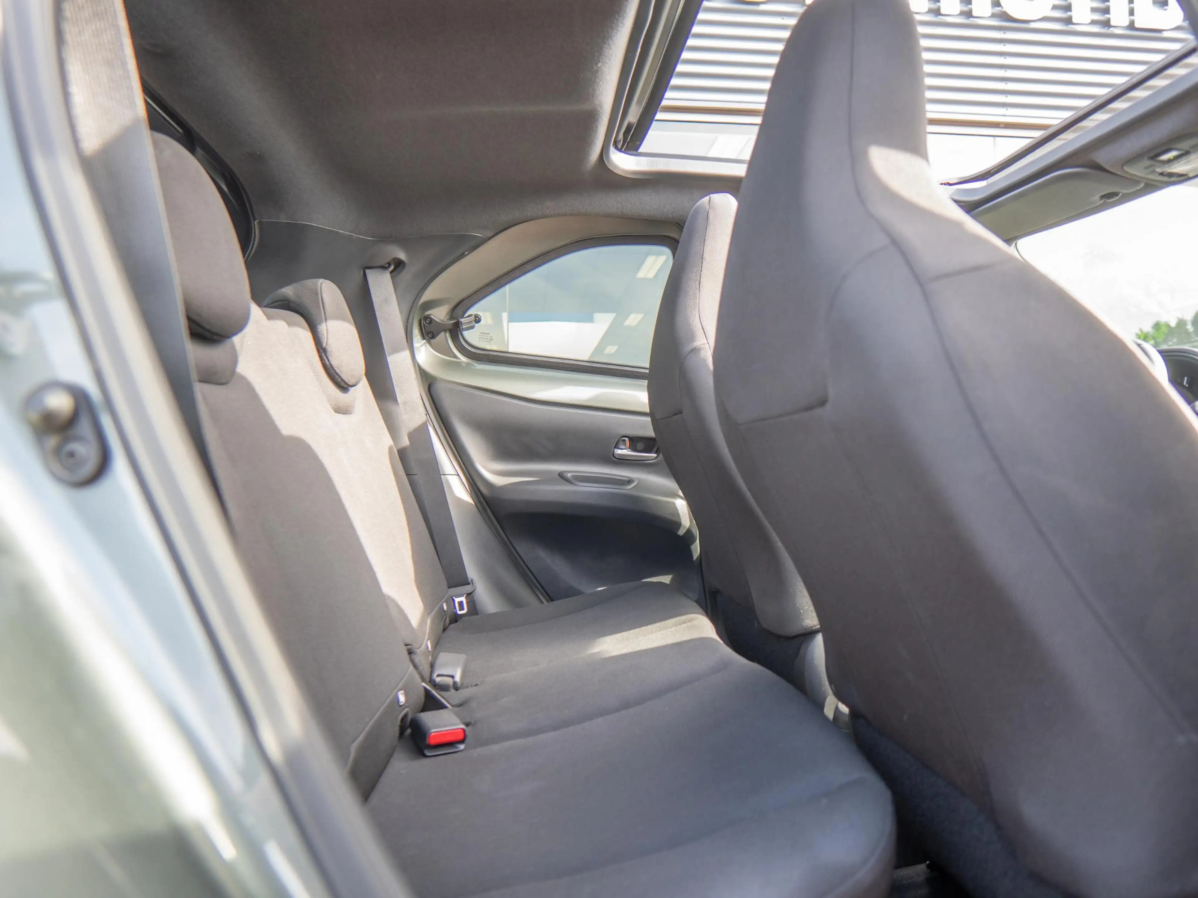 Toyota Aygo X 1.0 VVT-i S-CVT Pulse | Nette staat | Dealer onder — photo 33