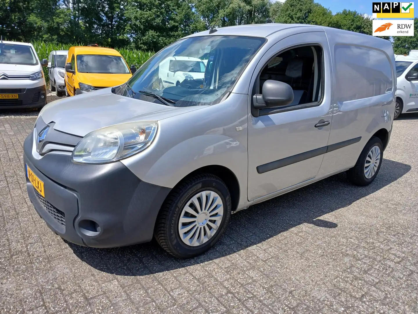 Renault Kangoo Express 1.5 dCi 90 Express Black Edition airco cru Grijs - 1
