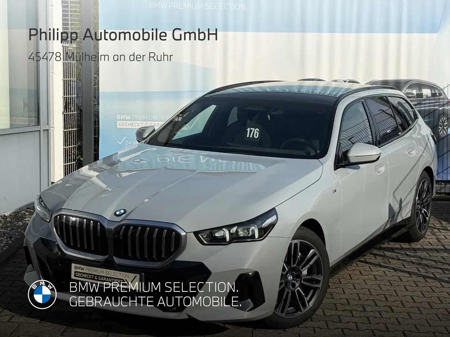 BMW 540 d xDrive M Sport AHK PANO StHg B&W Autobahnas Szary - 2