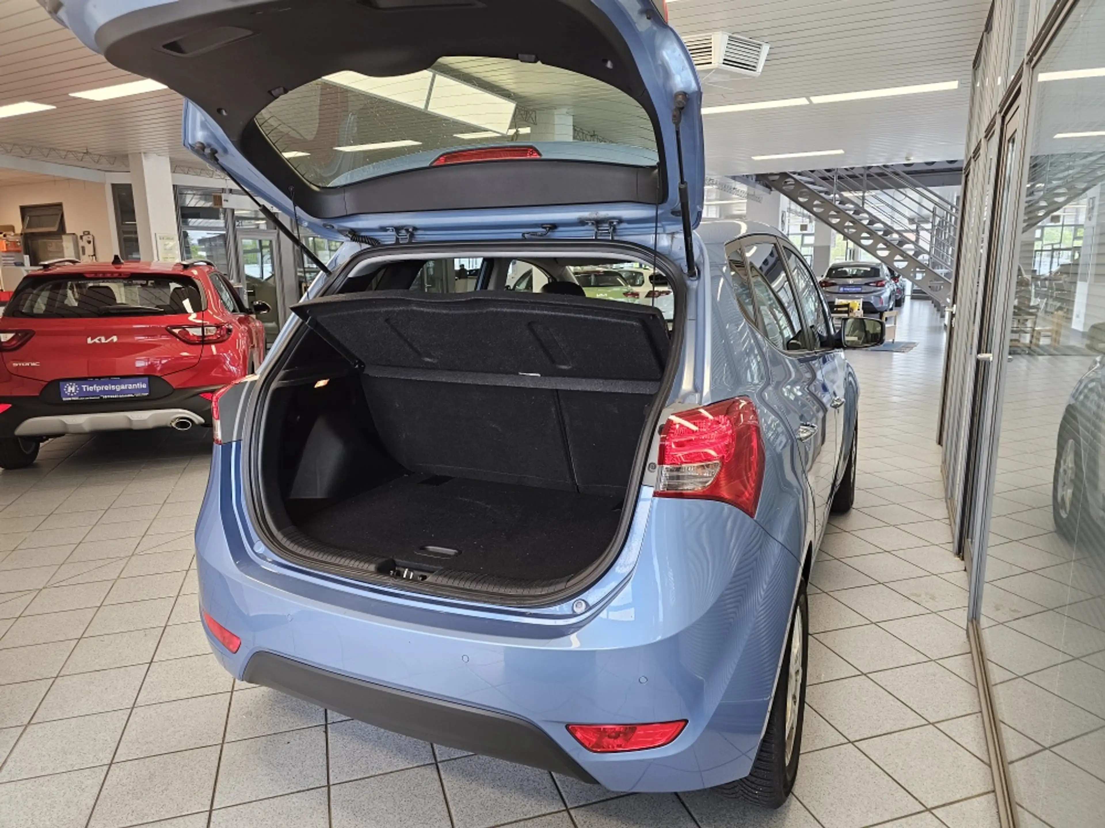Hyundai iX20 — photo 3