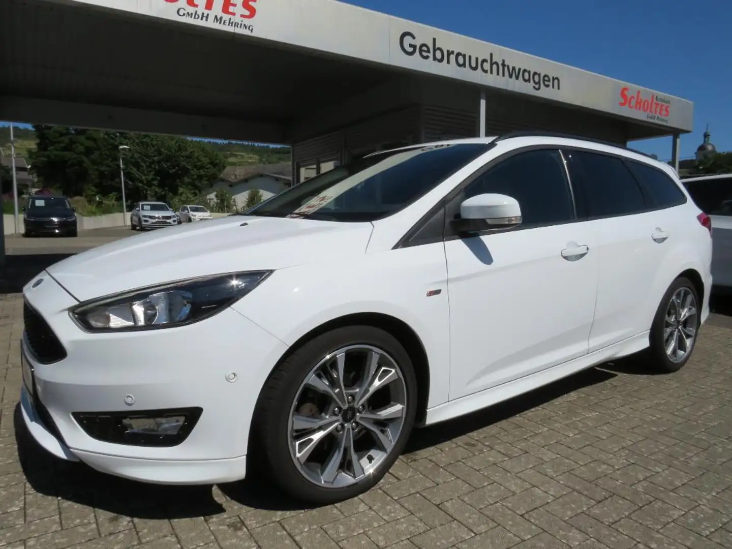 Ford Focus Turnier (CEW)(2014->) ST-Line Biały - 1