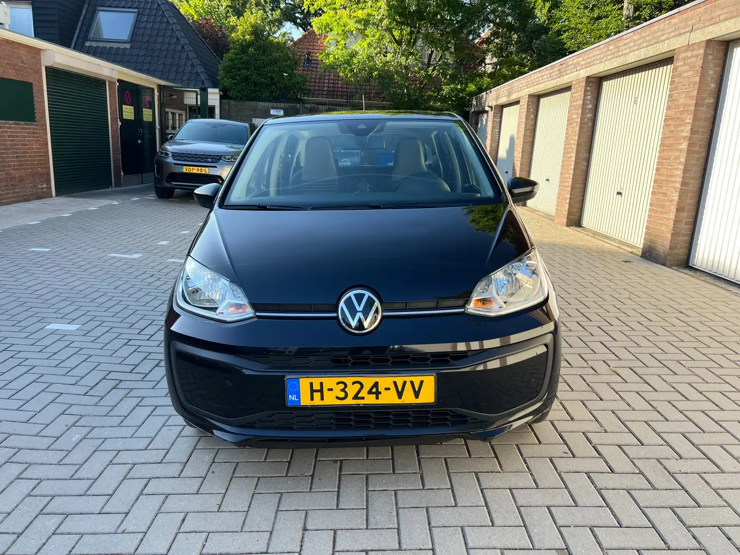 Volkswagen up! 1.0 BMT | 2020 | 179.372 km | APK juni 2026 Zwart - 2