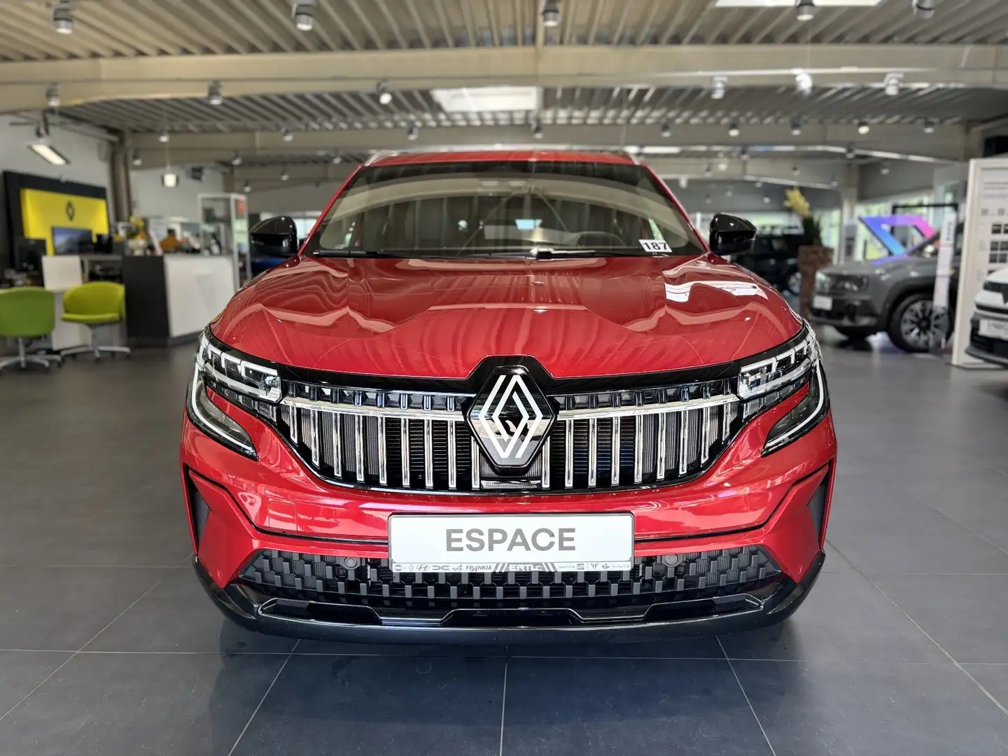 Renault Espace Techno E-Tech Full Hybrid 200PS Roşu - 2
