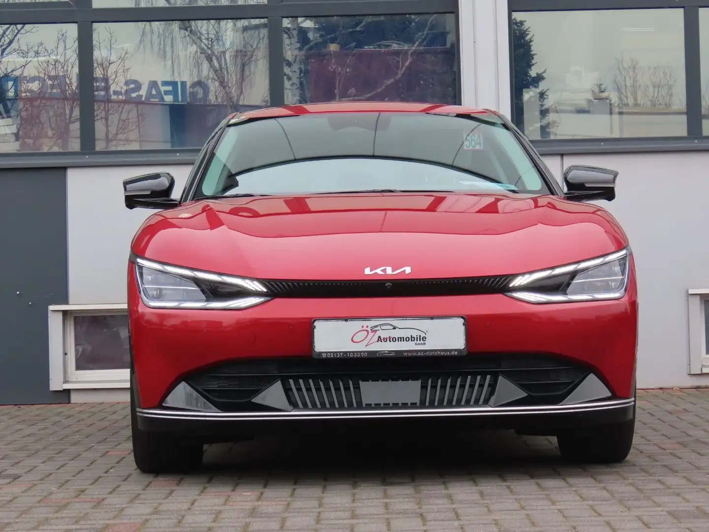 Kia EV6 77,4 kWh 168 kW Wärmepumpe Sitzbelüf. Rot - 2