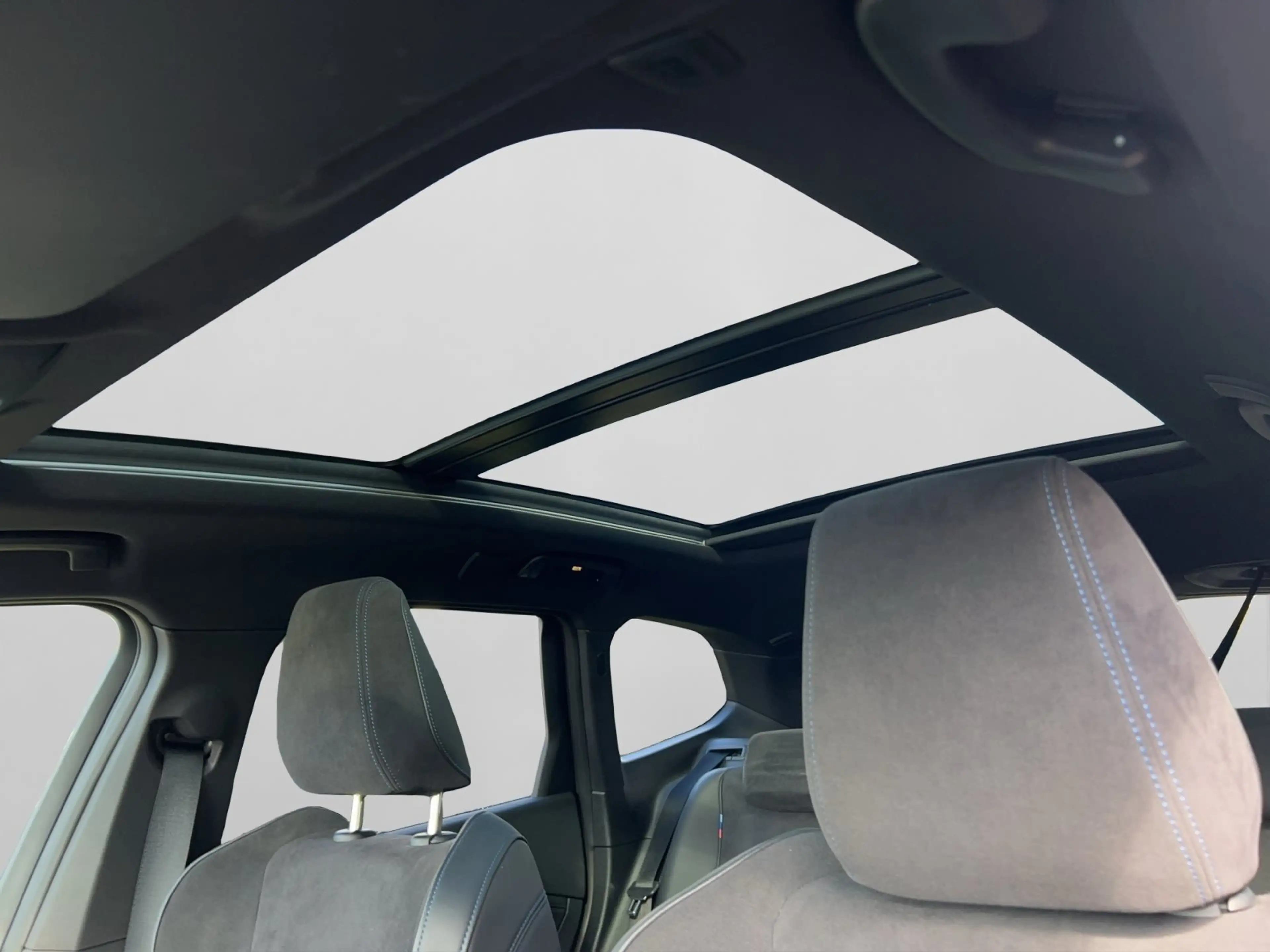 BMW iX1 xDrive30 M Sportpaket Driving Assist. Plus Pano.Da — photo 13