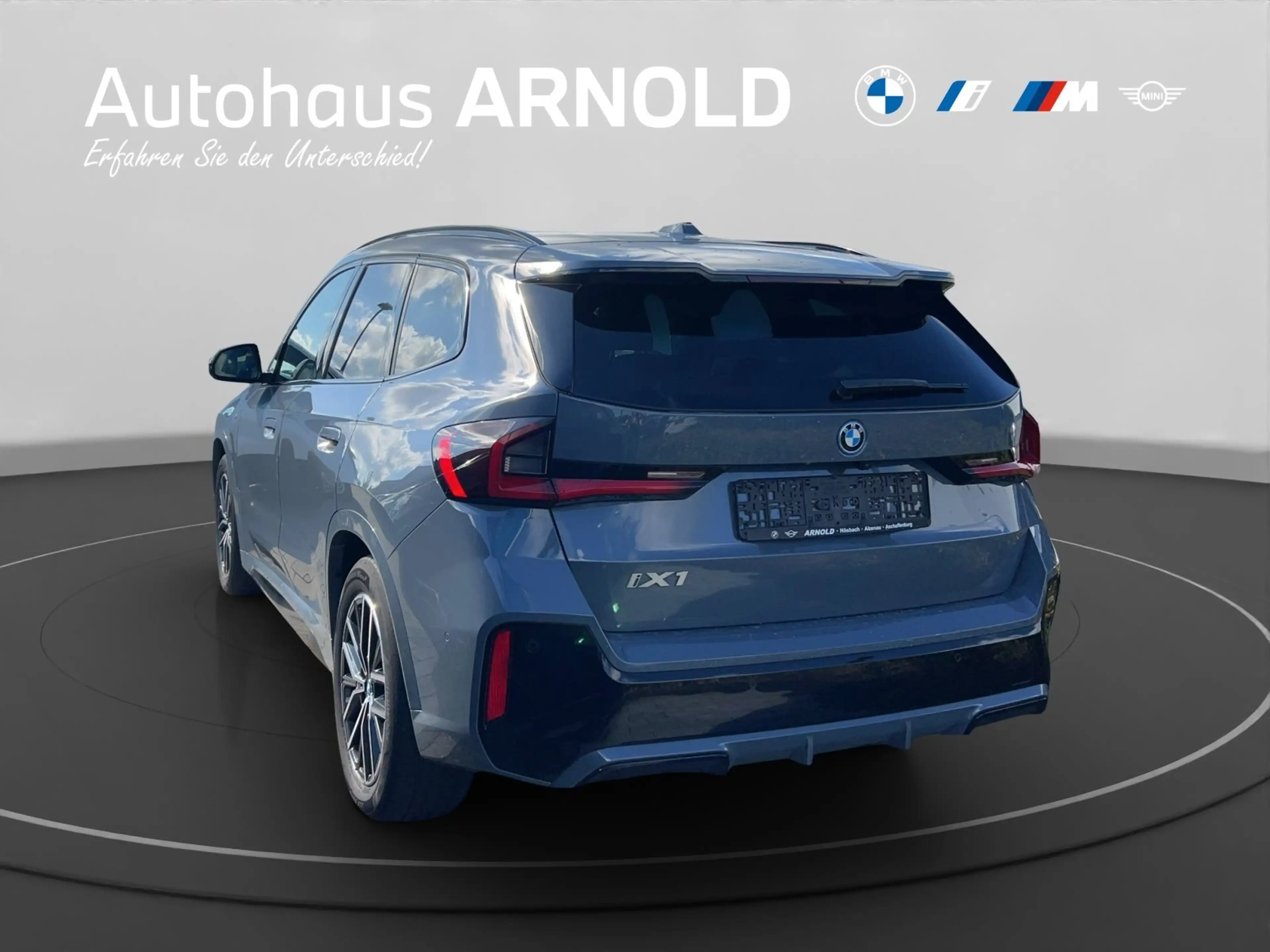 BMW iX1 xDrive30 M Sportpaket Driving Assist. Plus Pano.Da — photo 6