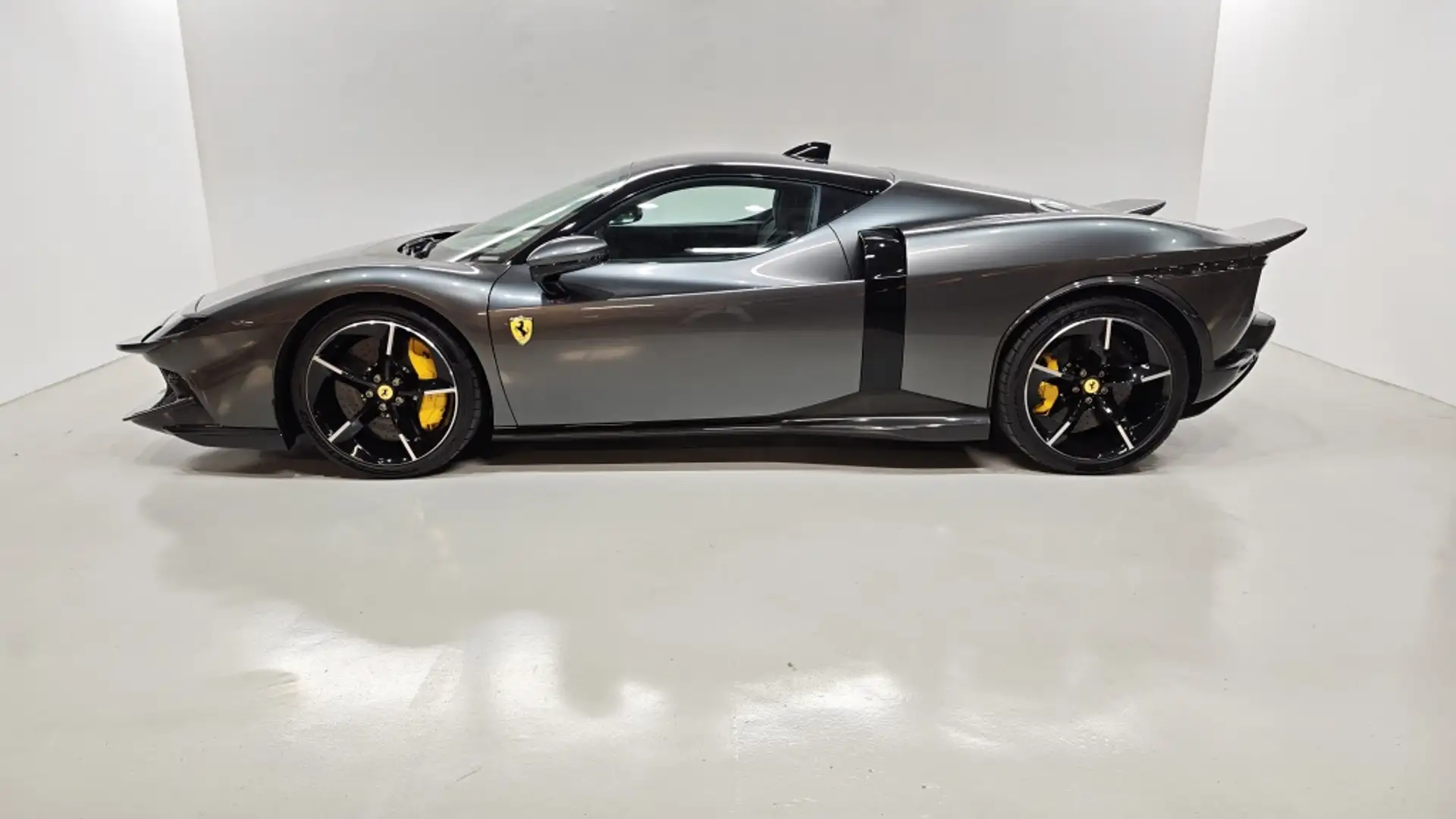페라리 849 Testarossa 2026 건메탈 사진 8