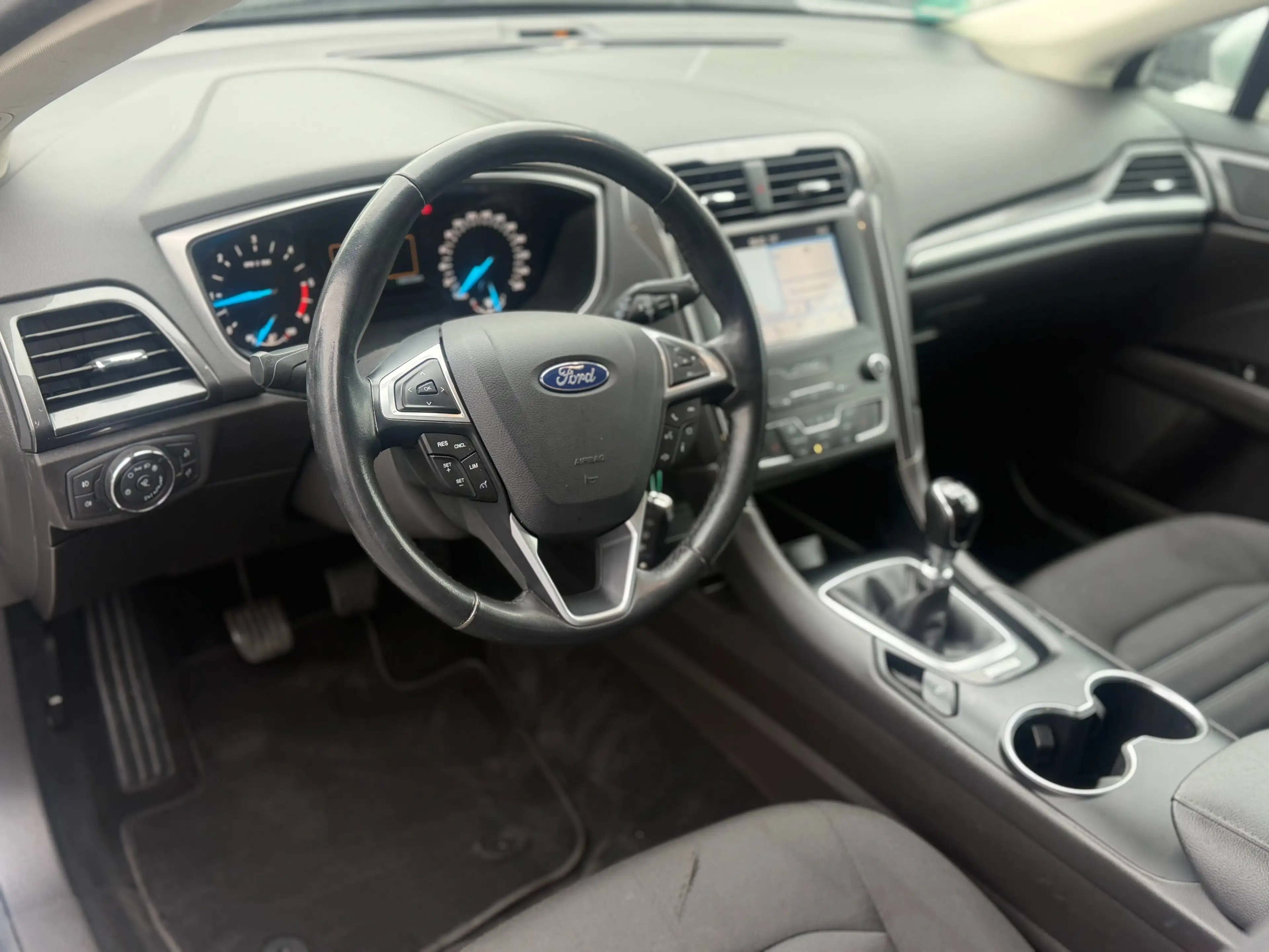 Ford Mondeo Business Edition 1-Hand TU/AU NEU — photo 8