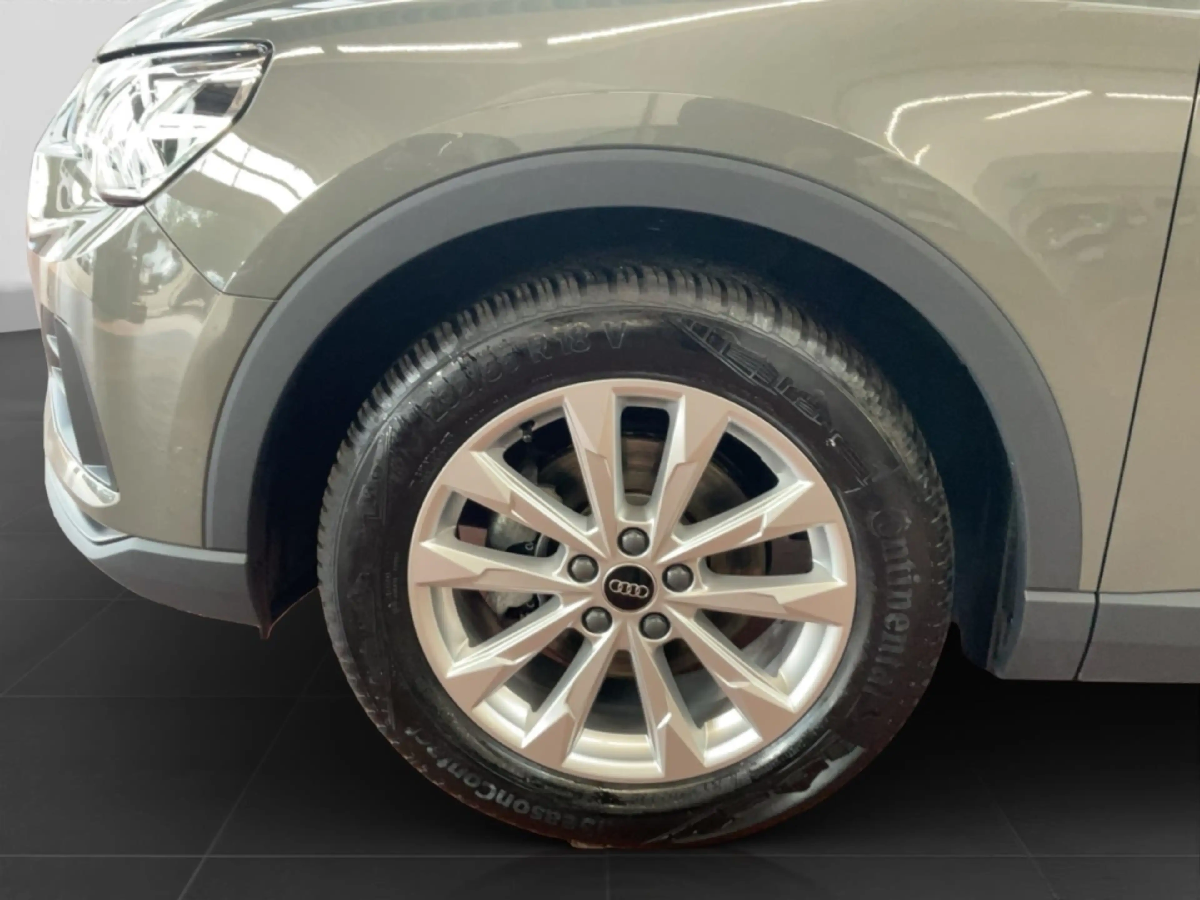 Audi Q3 35 1.5 TFSI Alu LED APS Smart.-Interface Sitzh. — photo 19