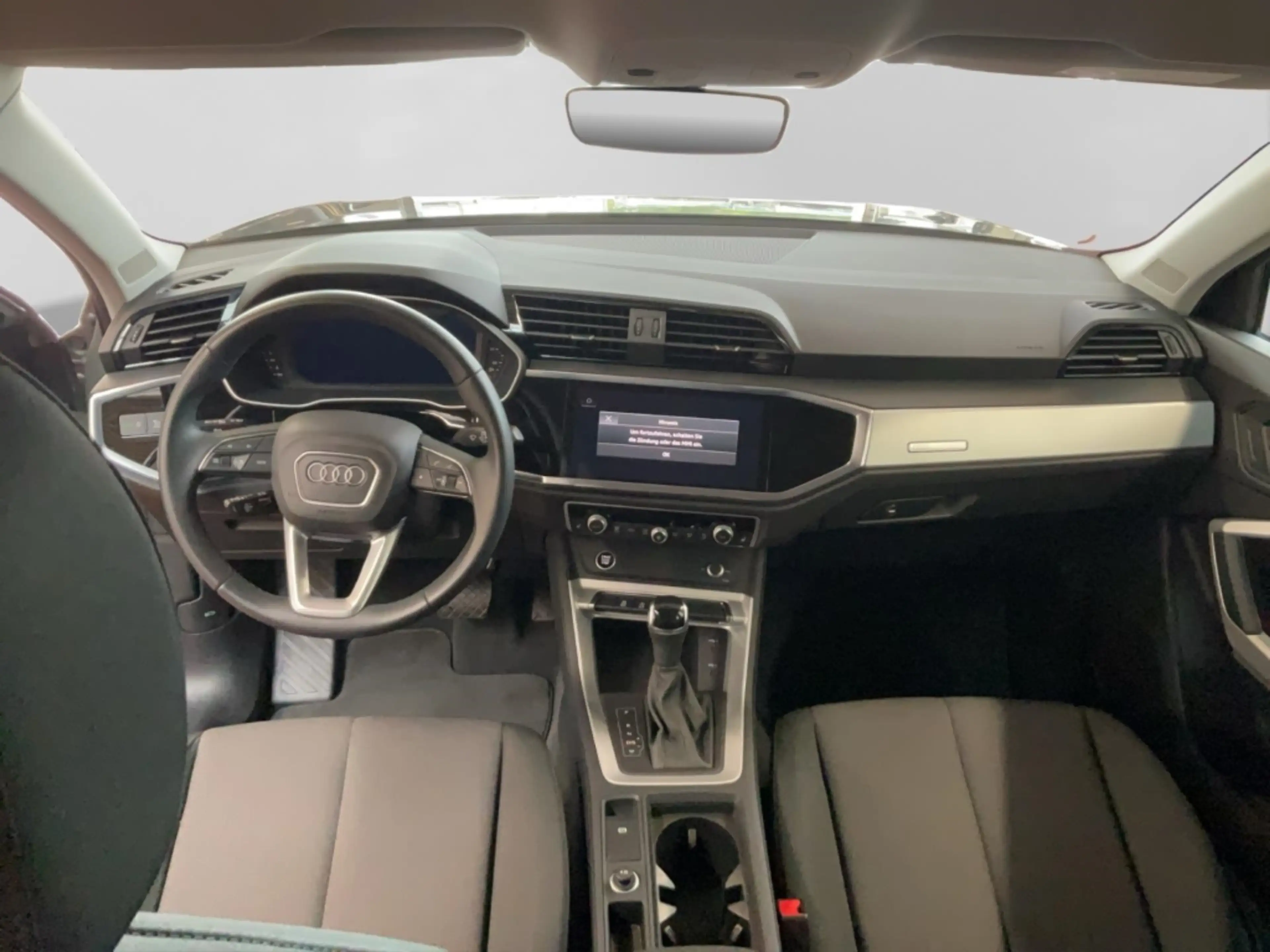 Audi Q3 35 1.5 TFSI Alu LED APS Smart.-Interface Sitzh. — photo 14