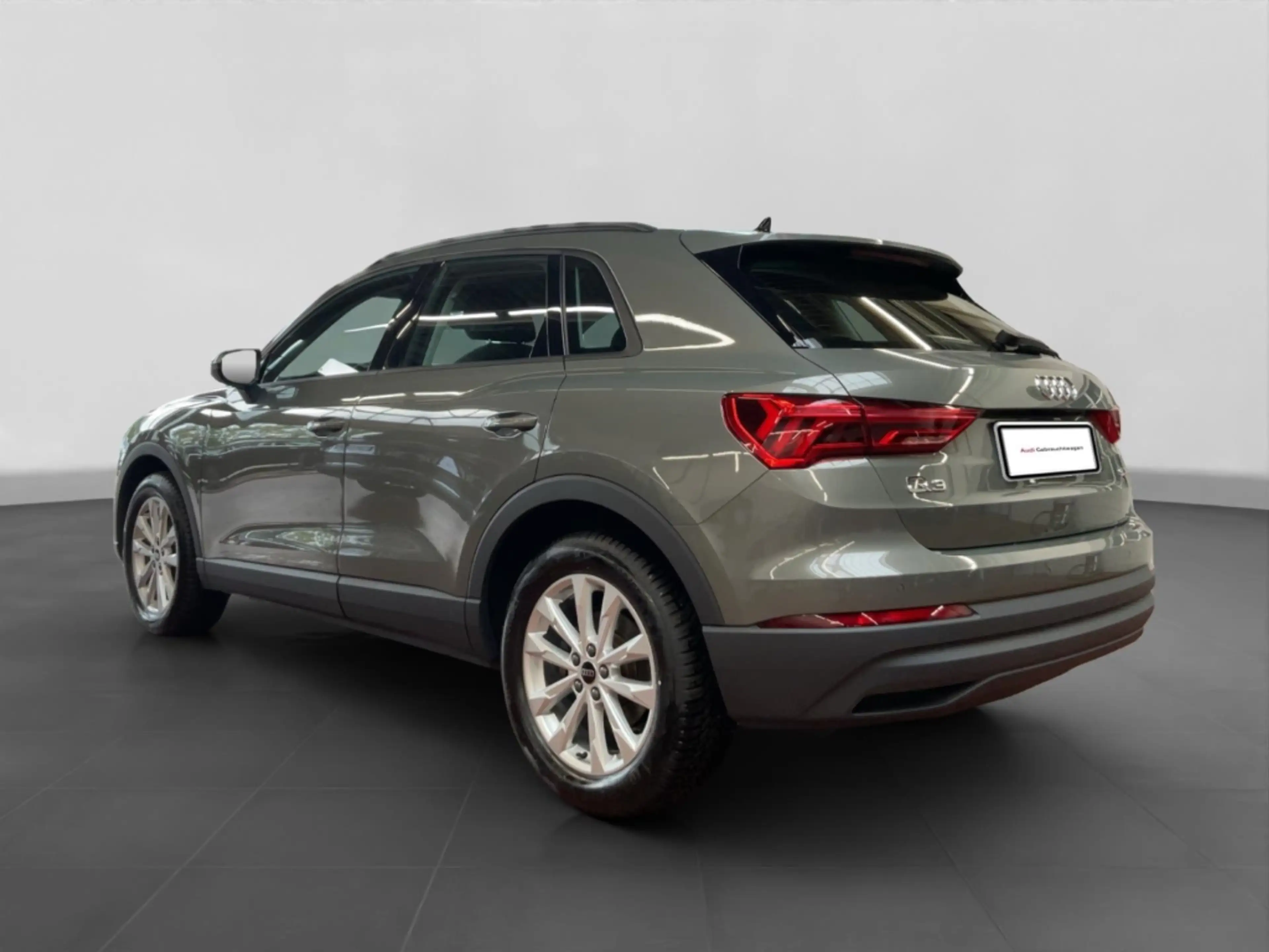 Audi Q3 35 1.5 TFSI Alu LED APS Smart.-Interface Sitzh. — photo 4