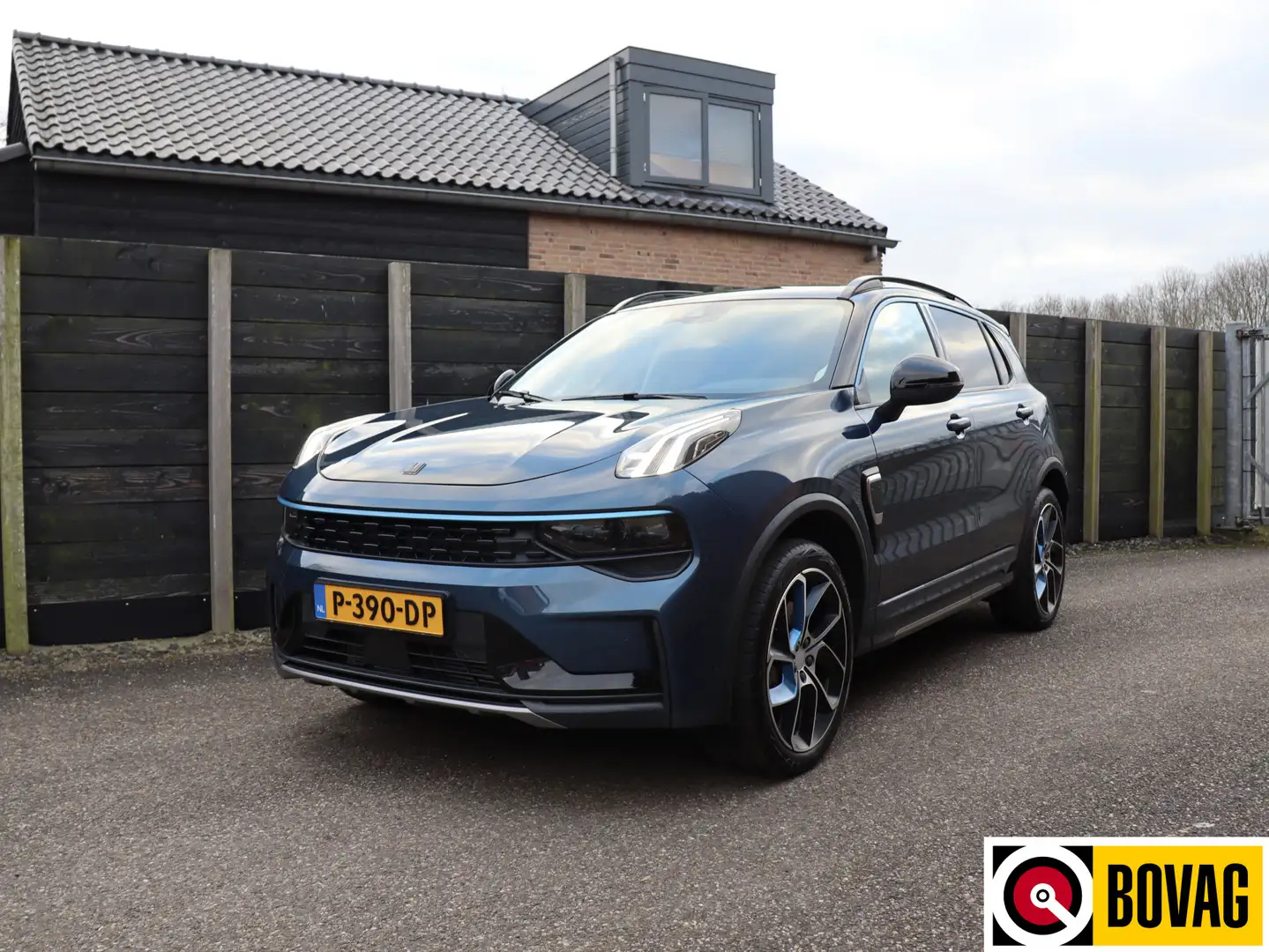 Lynk & Co 01 1.5 NL-auto, trekhaak, pano Blau - 1