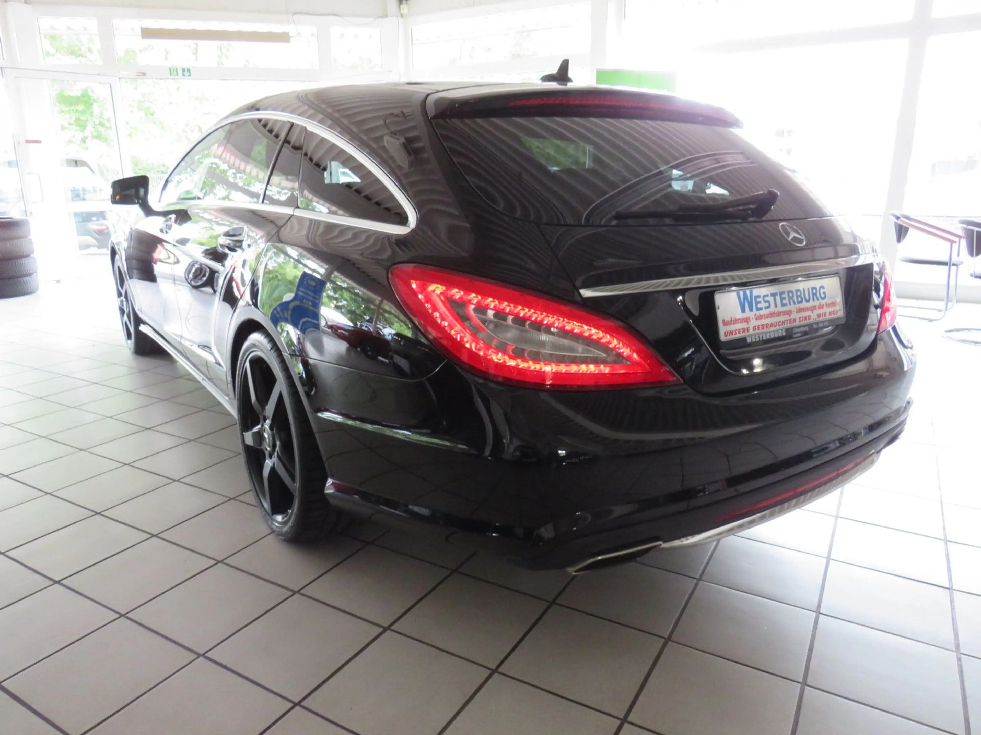 Mercedes-Benz CLS CLS 500 Shooting Brake — photo 2