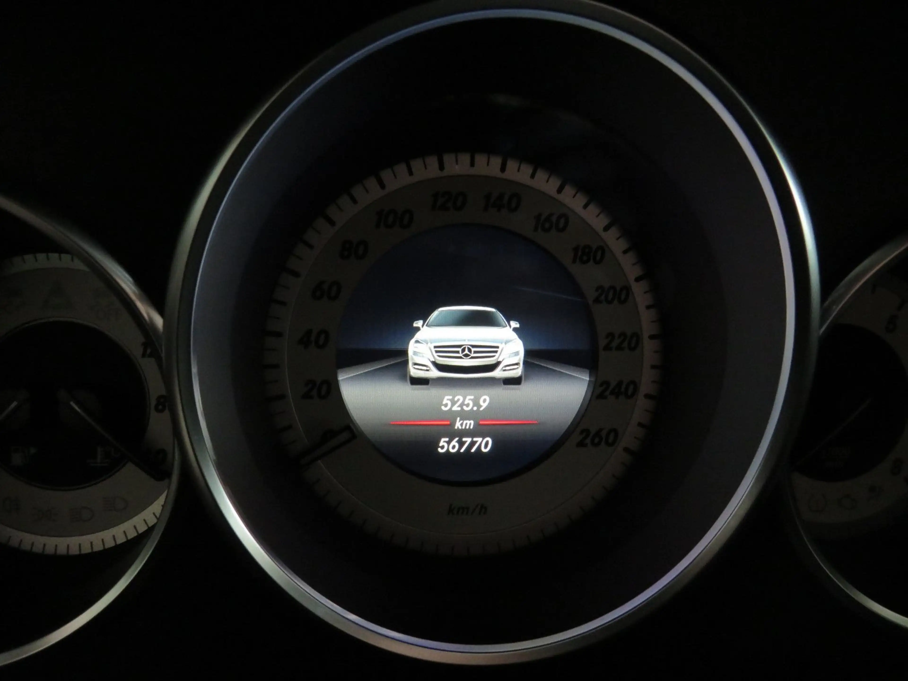 Mercedes-Benz CLS CLS 500 Shooting Brake — photo 4