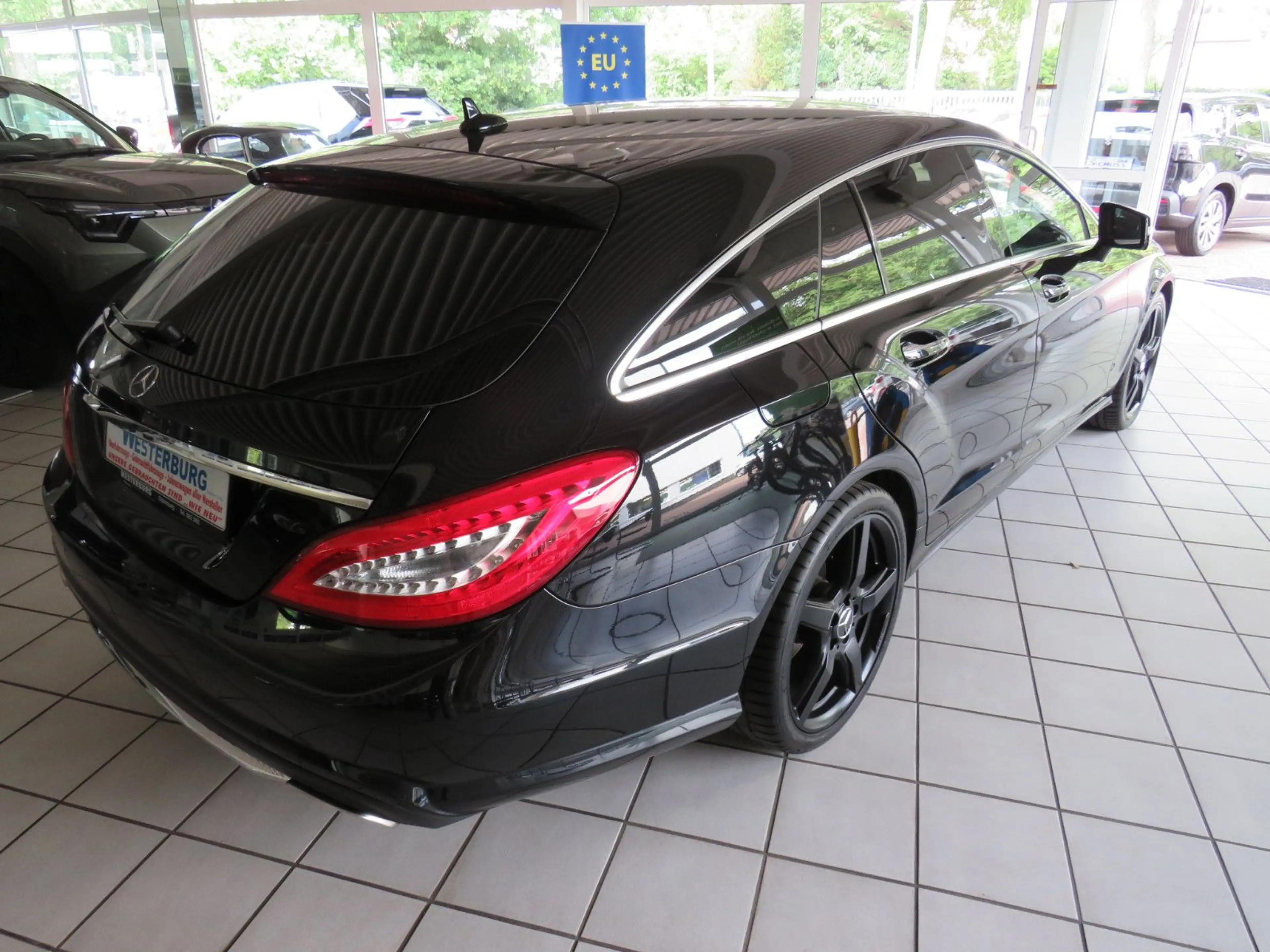 Mercedes-Benz CLS CLS 500 Shooting Brake — photo 12