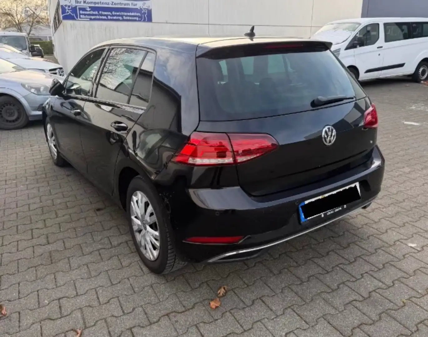 Volkswagen Golf VII / IQ.DRIVE / COMFORTL. / ACC / Noir - 2