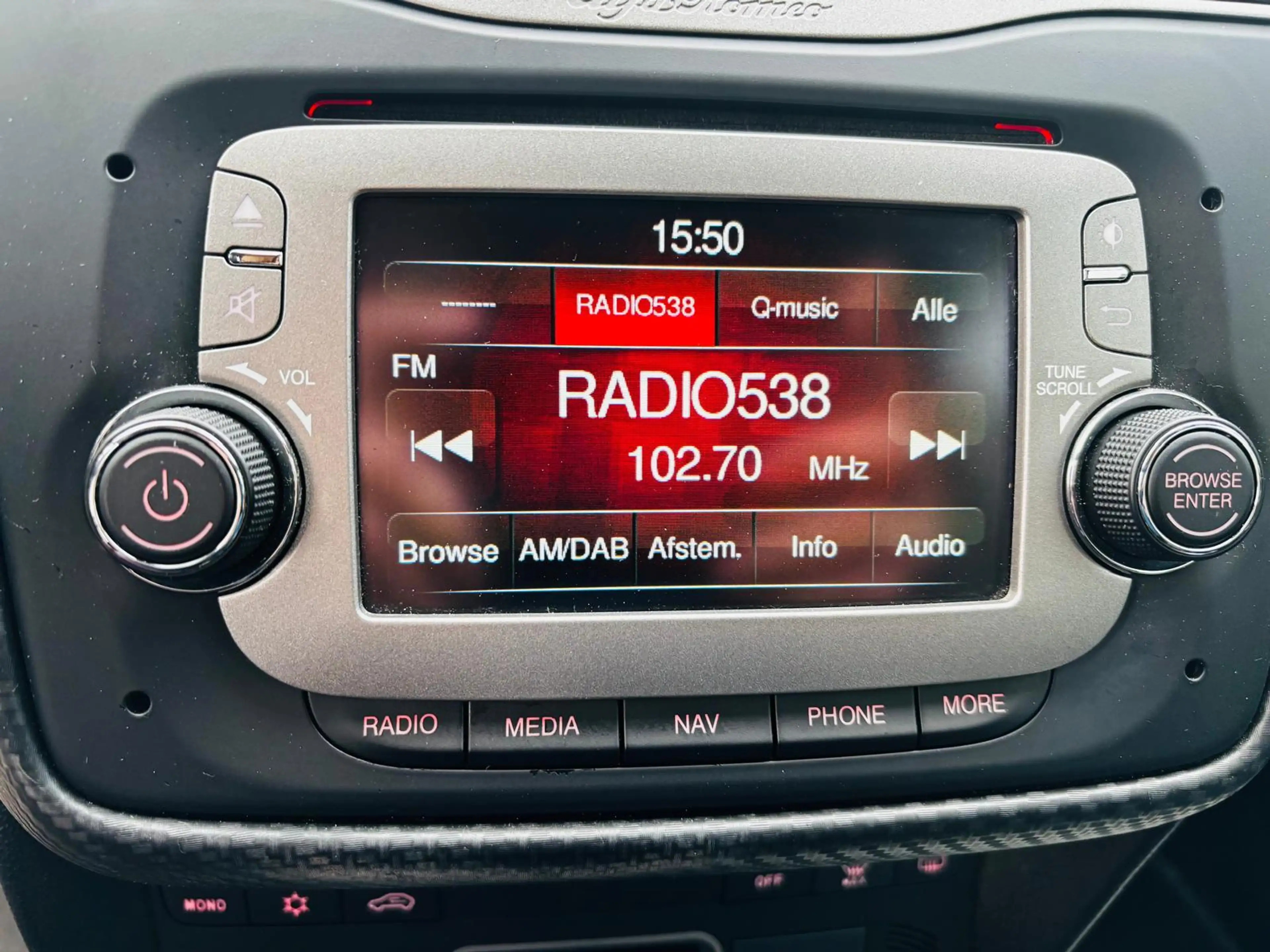 Alfa Romeo MiTo 0.9 TwinAir Esclusivo| AIRCO|4x All-Season | LMvl. — photo 9