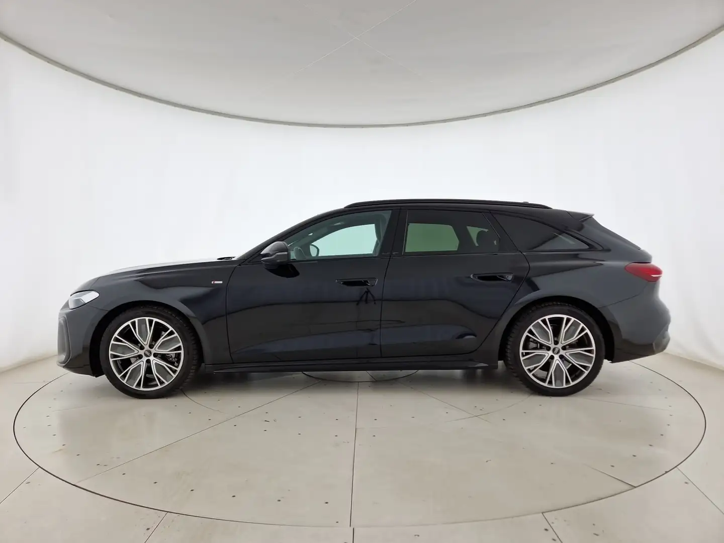 Audi A5 avant 2.0 tdi mhev+ s line edition 204cv s-tronic Nero - 2