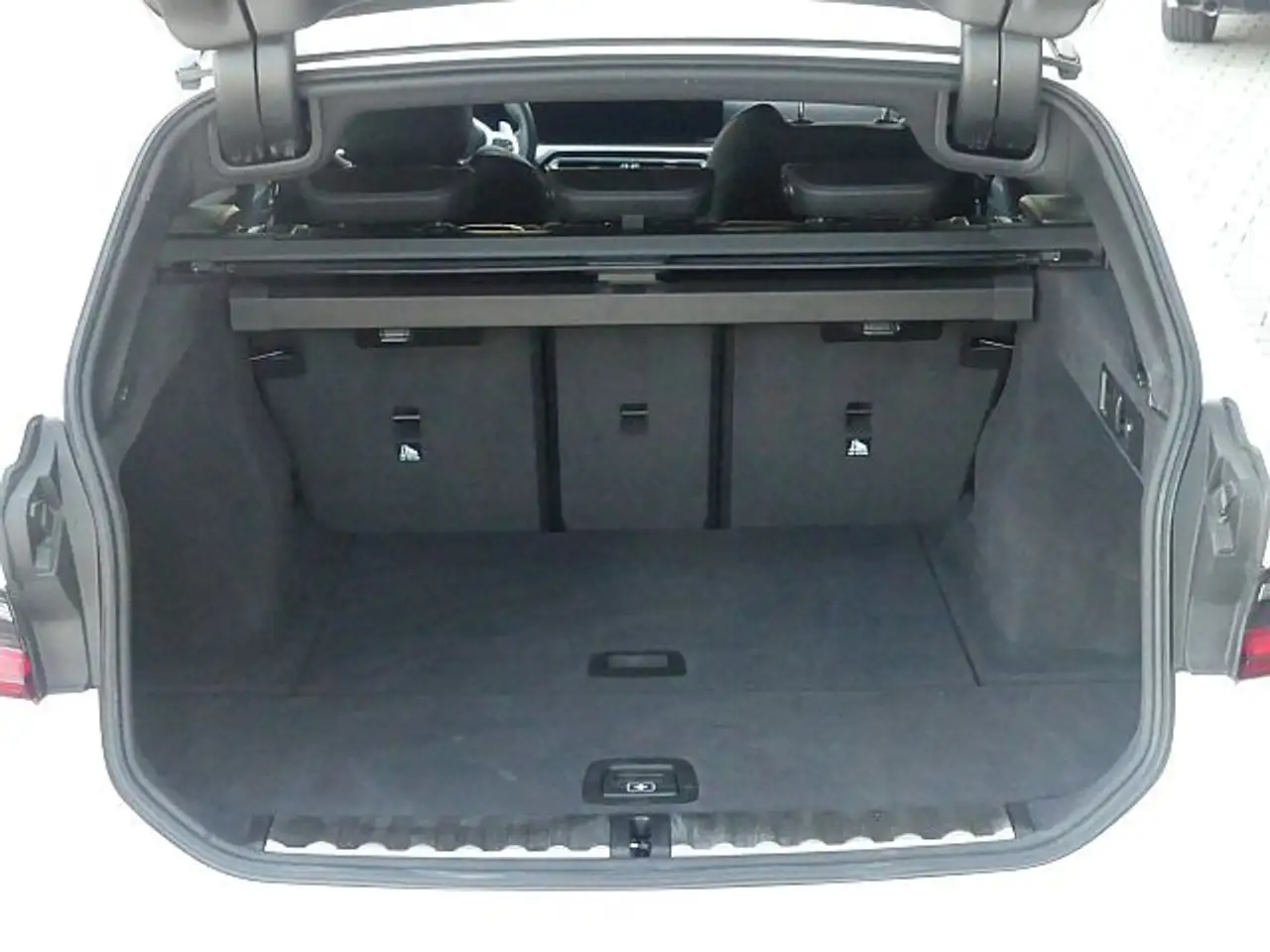 BMW 318 i Tour M Sportp. AHK°ACC*Ad.LED°el.Sitze°18, миниатюра 7