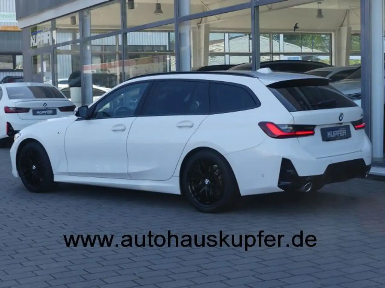 BMW 318 i Tour M Sportp. AHK°ACC*Ad.LED°el.Sitze°18, миниатюра 3