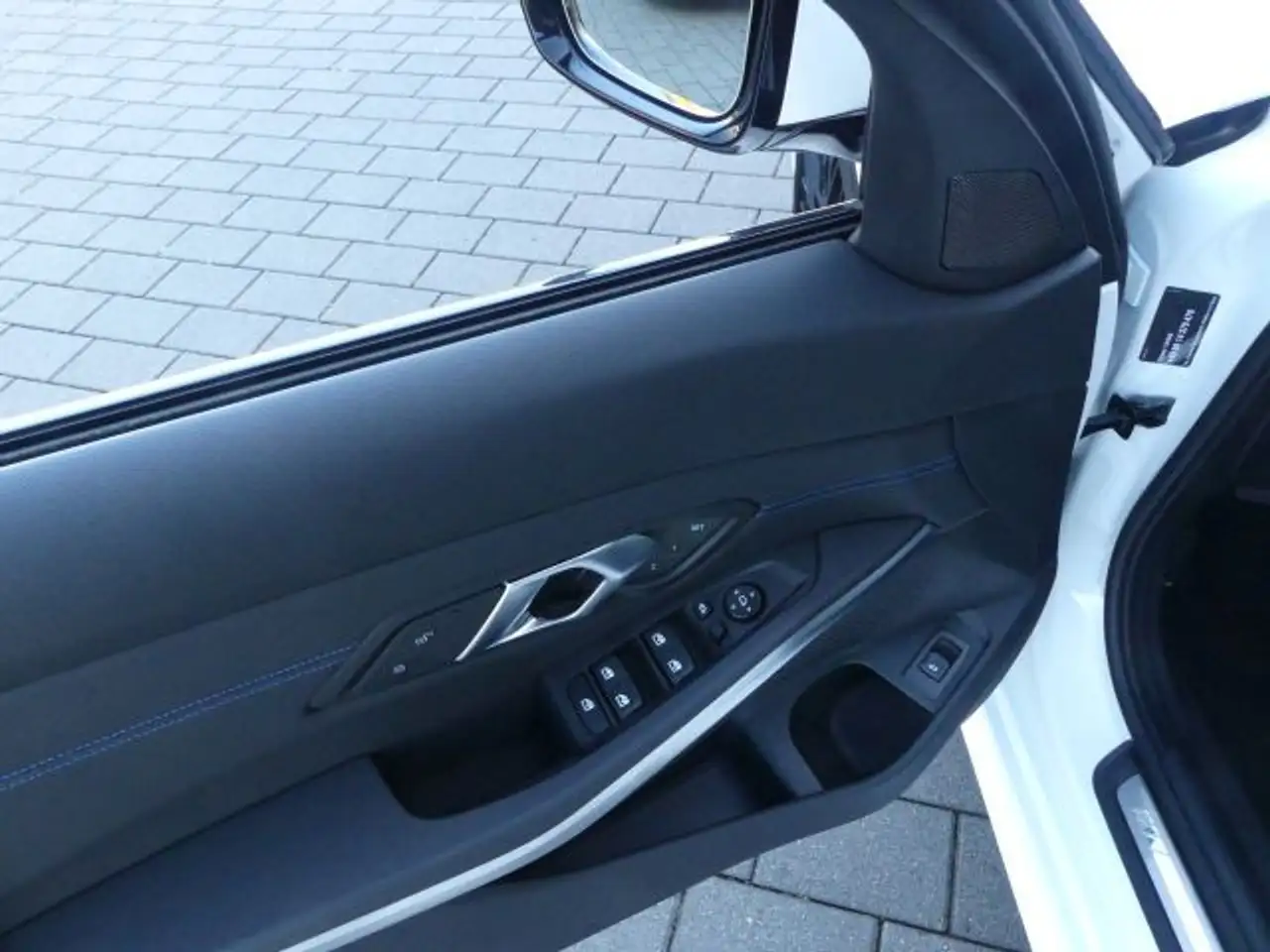 BMW 318 i Tour M Sportp. AHK°ACC*Ad.LED°el.Sitze°18, миниатюра 11