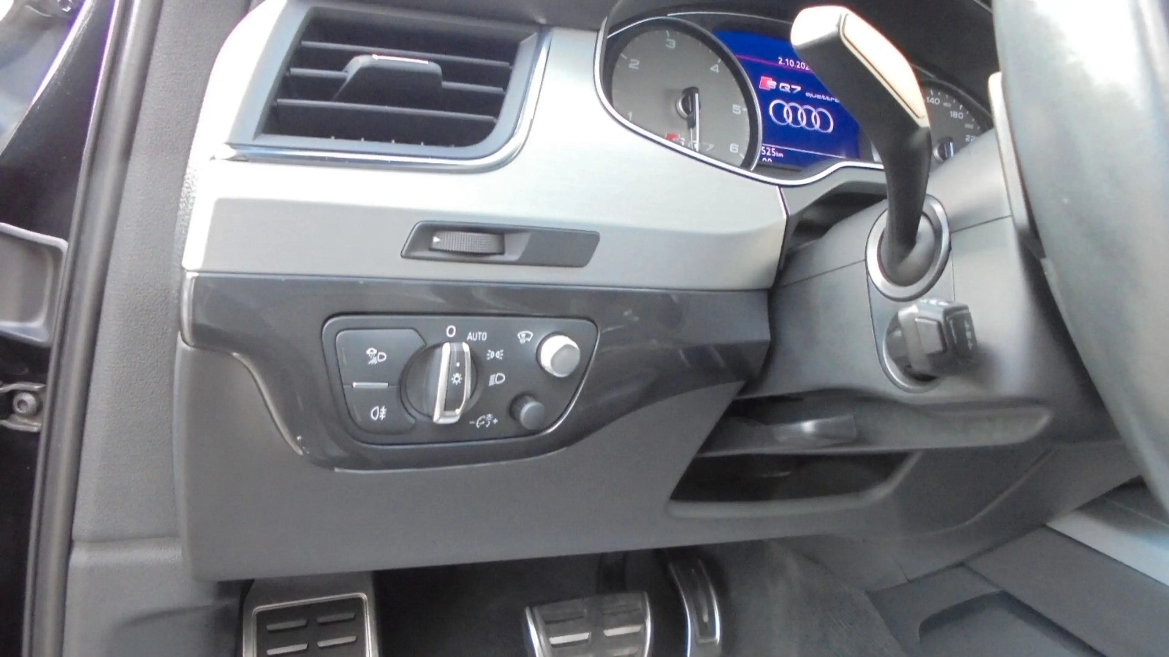 Audi SQ7 4.0 TDI quattro,Head UP, Navi, AHZV, 7-Sitze — photo 9