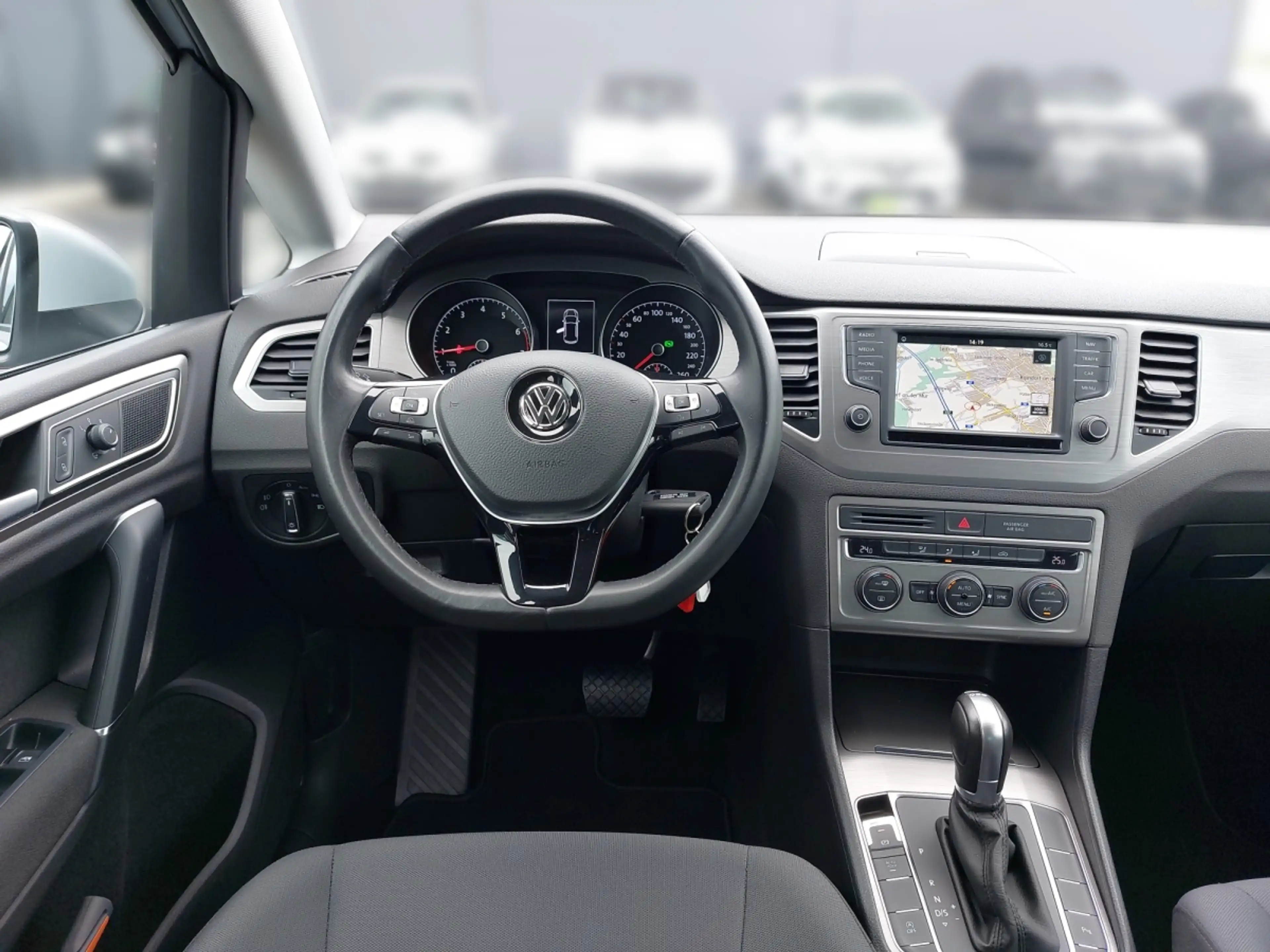 Volkswagen Golf Sportsvan 1.0 TSI Comfortline DSG — photo 4