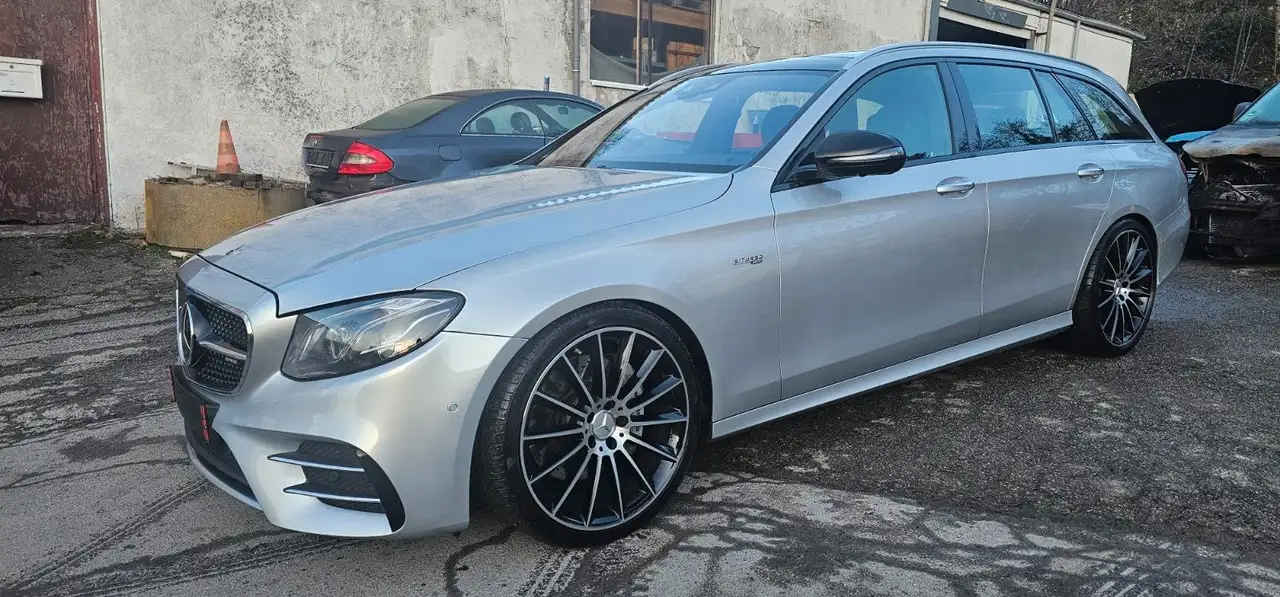 Mercedes-Benz E 43 AMG