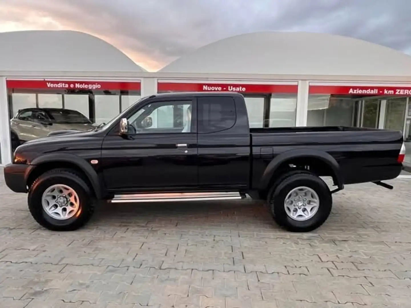 Mitsubishi L200 2.5 TDI 4WD Single Cab Pick-up GL Nero - 1