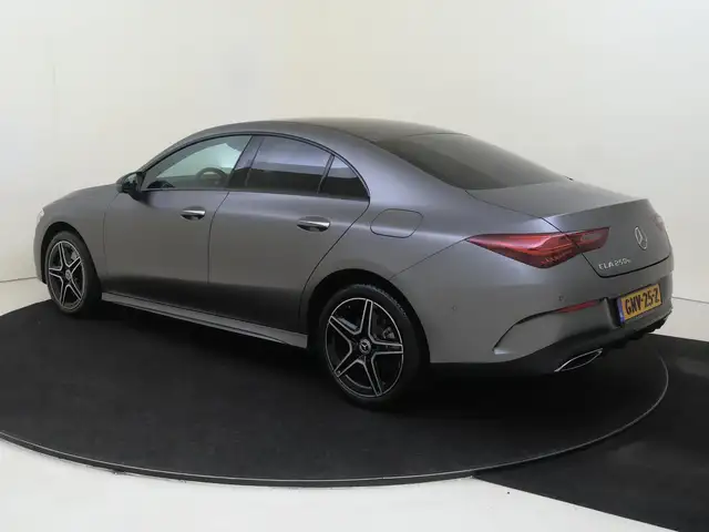 Mercedes-Benz CLA view 3