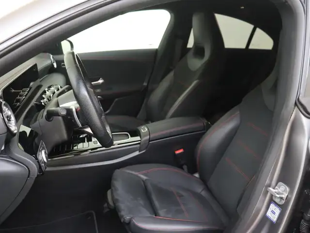Mercedes-Benz CLA view 11