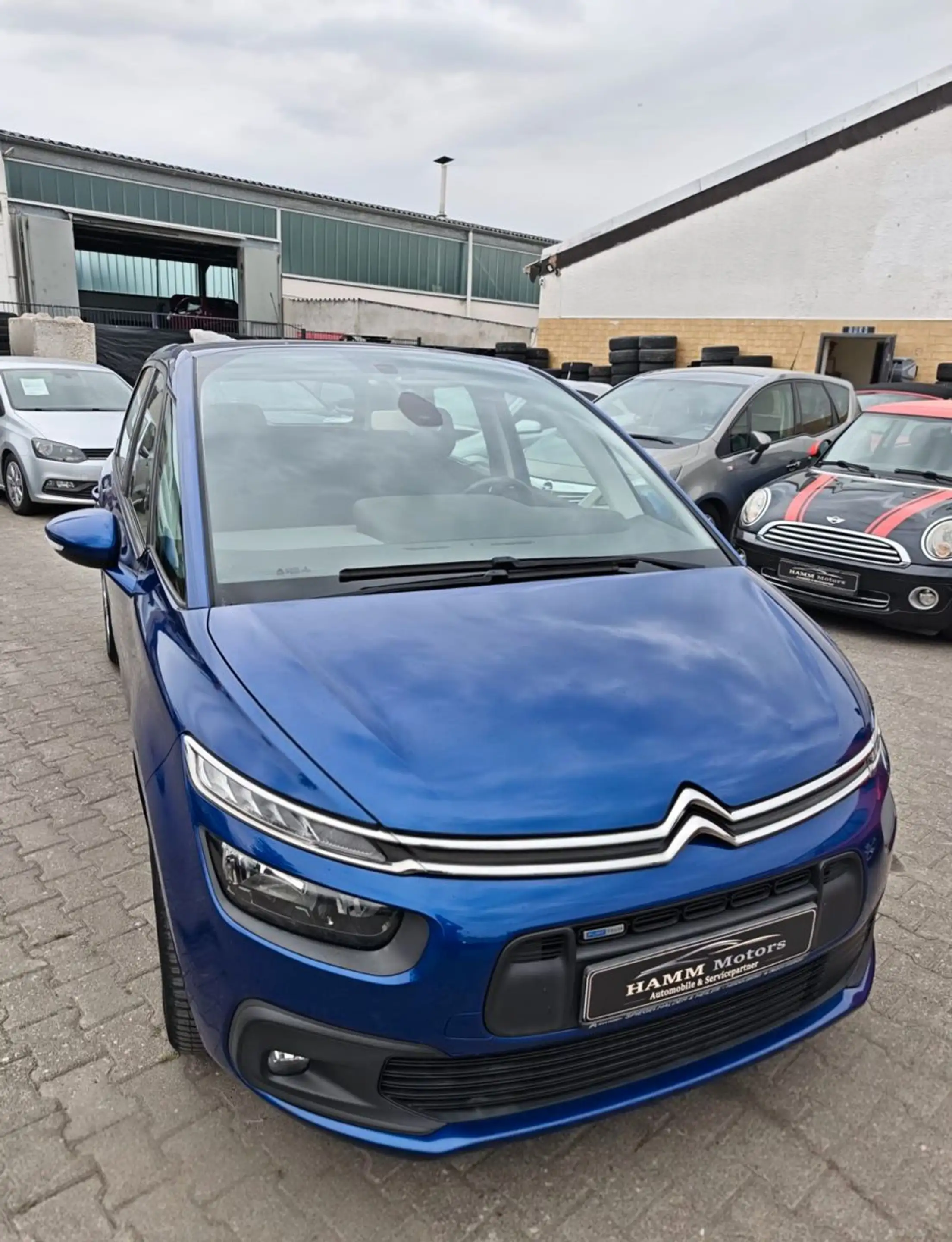 Citroen C4 Picasso /Spacetourer Live — photo 3