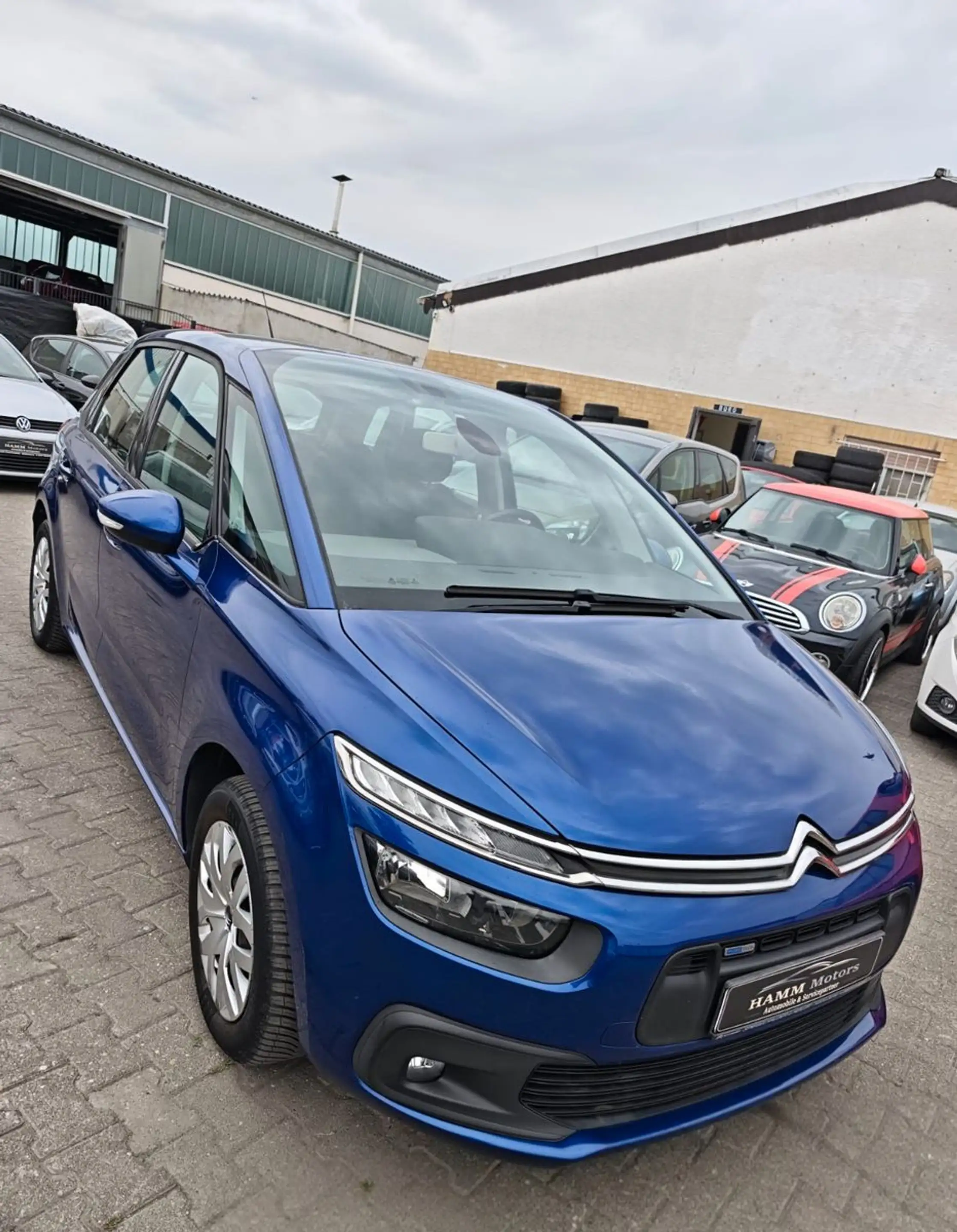 Citroen C4 Picasso /Spacetourer Live