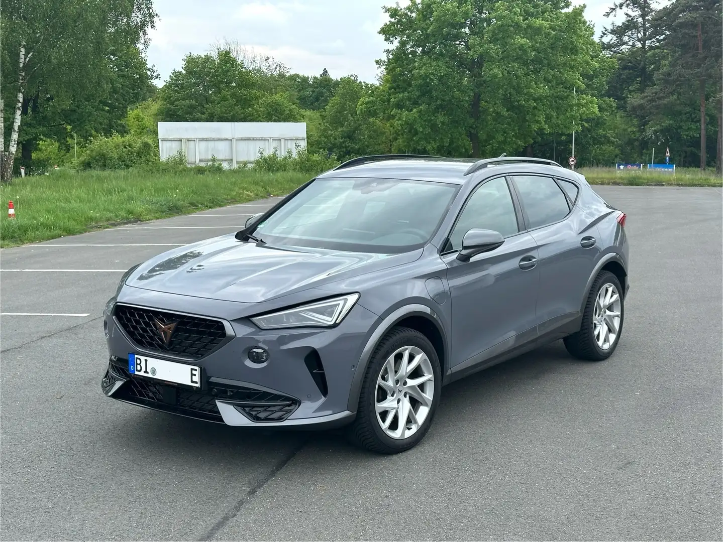 CUPRA Formentor Formentor VZ 1.4 e-Hybrid DSG 180kw Matrix AHK XL Grau - 1