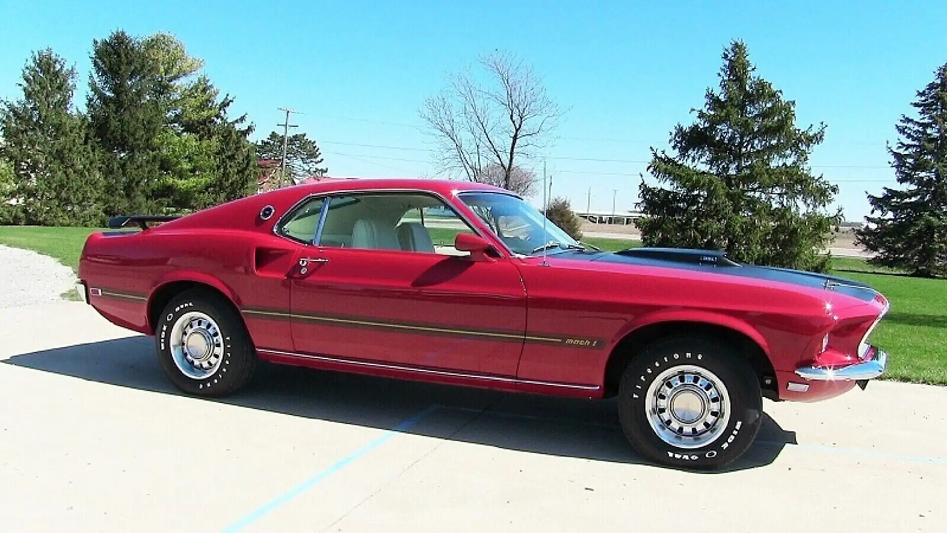 Ford Mustang Mach 1 - 1