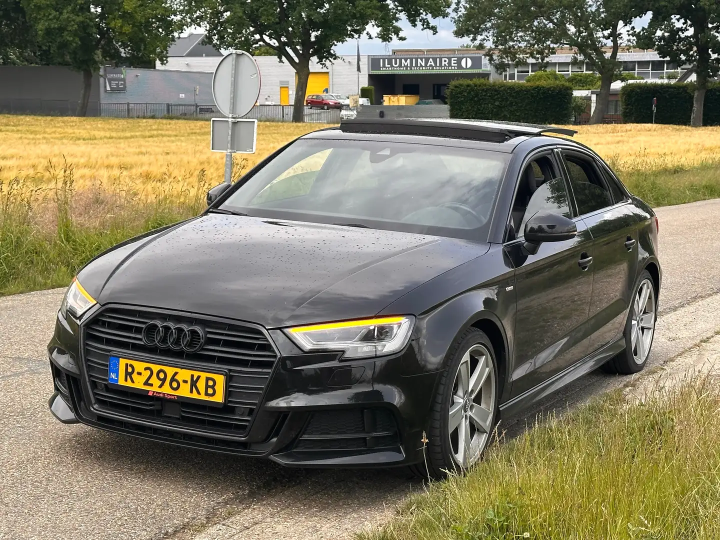 Audi A3 A3 35 TFSI 3x S-Line full options Zwart - 1