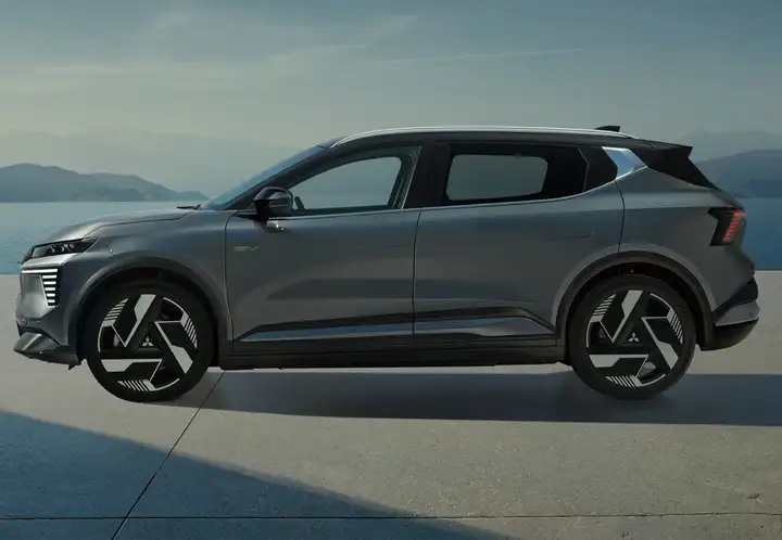 Mitsubishi Eclipse Cross PHEV Kaiteki 4WD 2023, foto 14