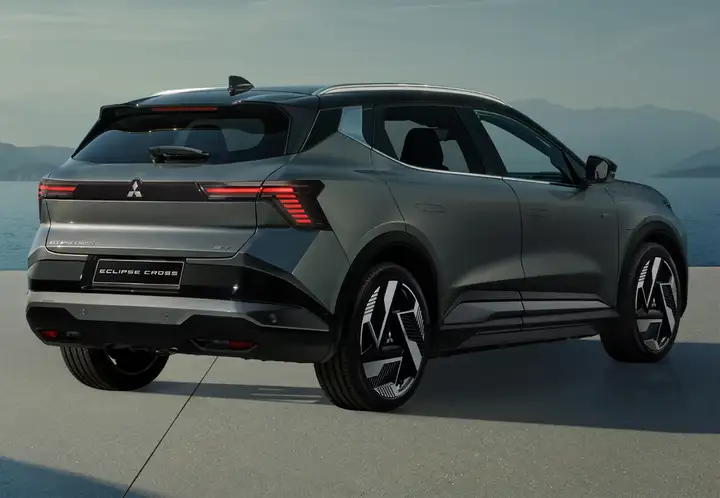 Mitsubishi Eclipse Cross PHEV Kaiteki 4WD 2023, foto 9