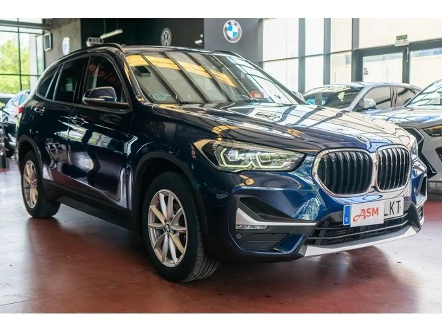 BMW X1 sDrive 16dA Business Azul - 2