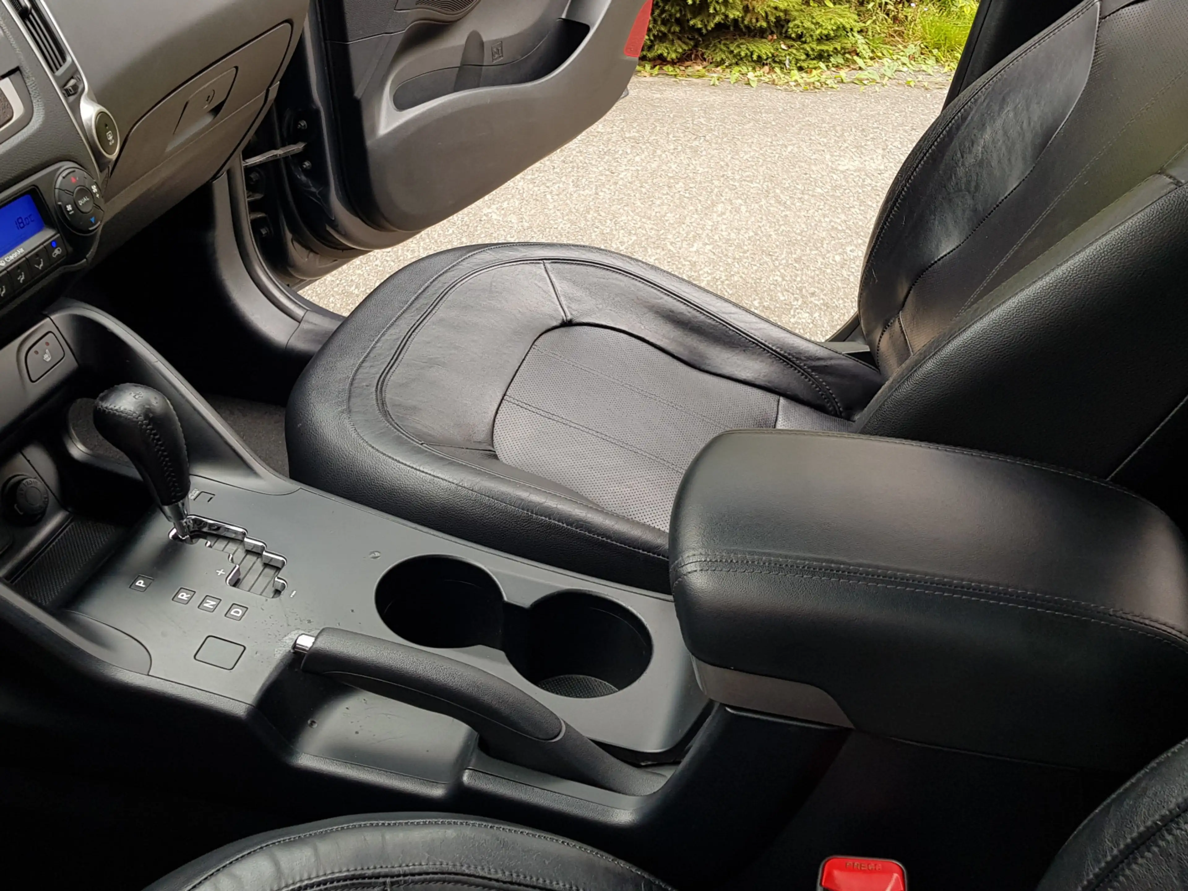 Hyundai iX35 2.0 Aut Leder PanoDak Camera Ecc — photo 28