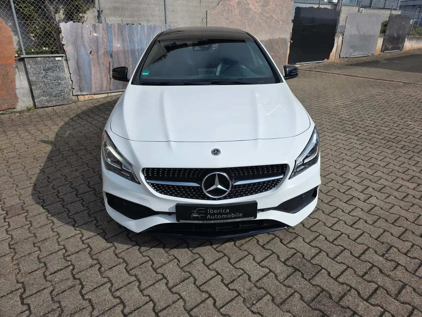 Mercedes-Benz CLA 200 d Edition*AMG*PANORMA*ACC*XENON Blanc - 2