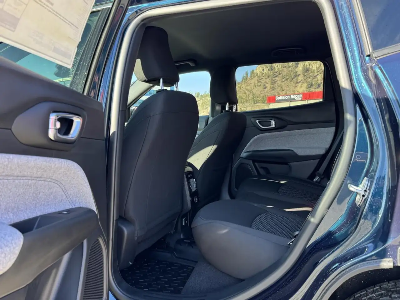 Jeep Compass photo Jeep Compass