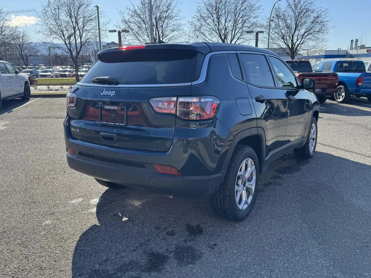 Jeep Compass photo Jeep Compass