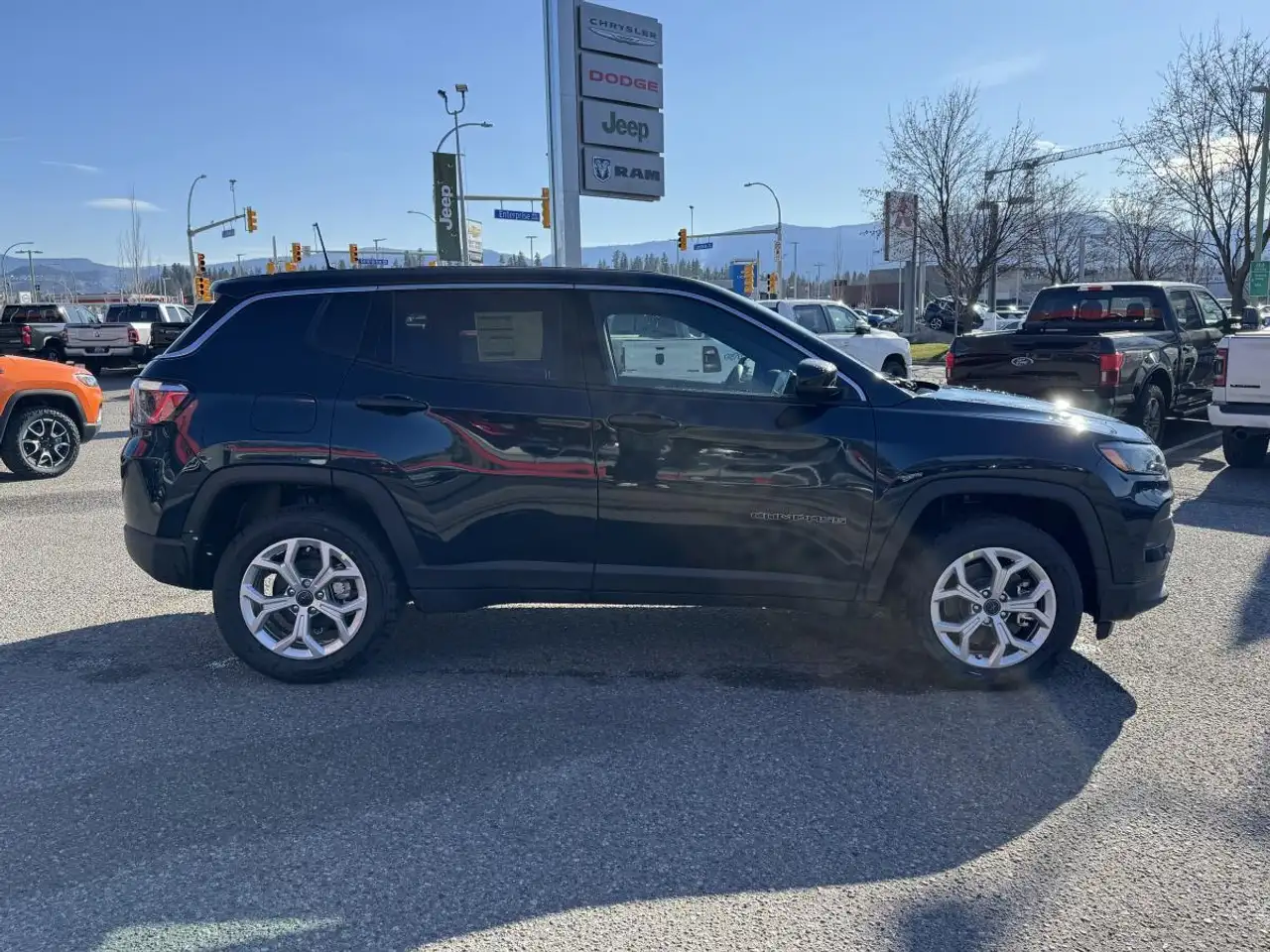 Jeep Compass photo Jeep Compass