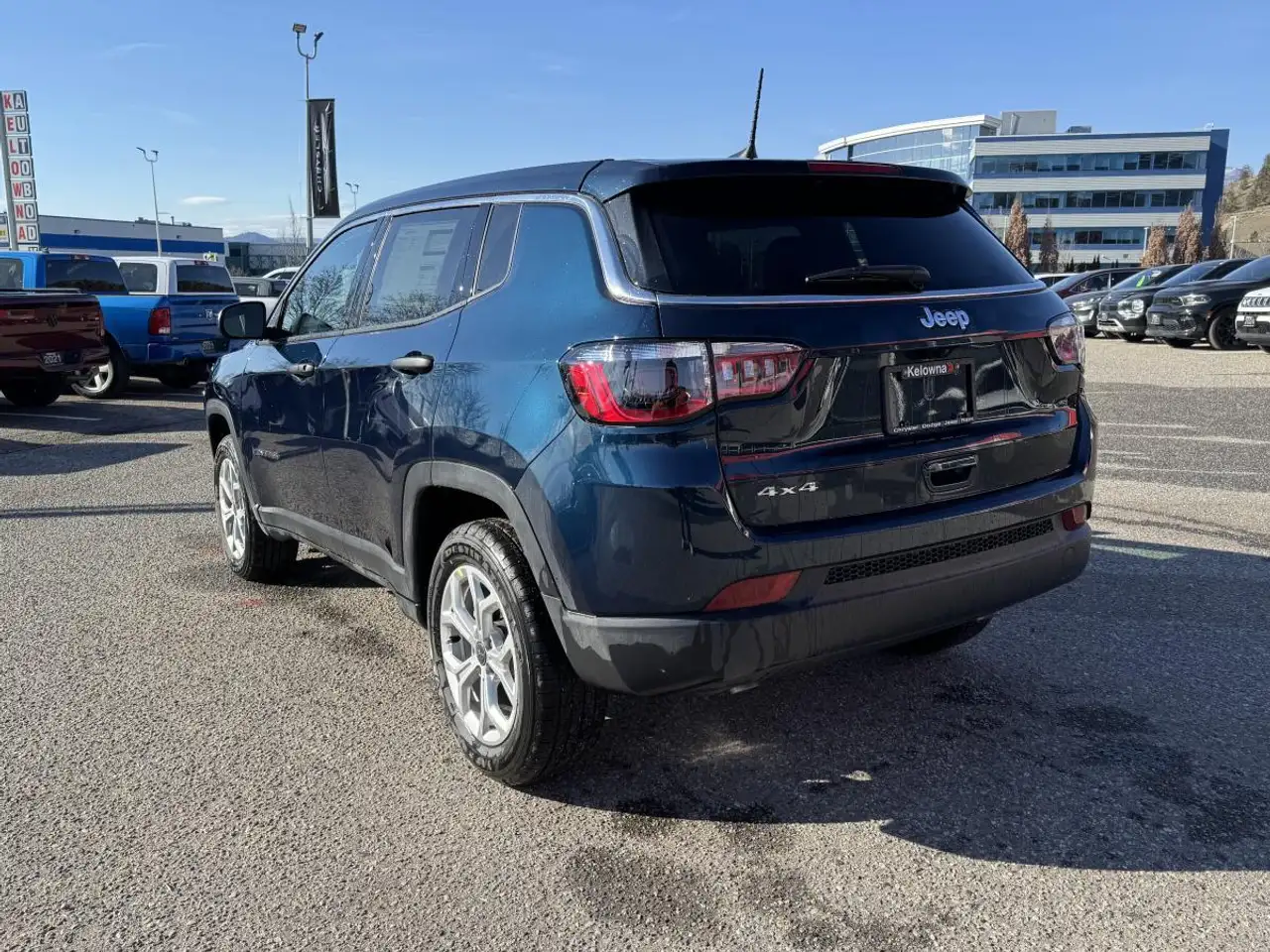 Jeep Compass photo Jeep Compass